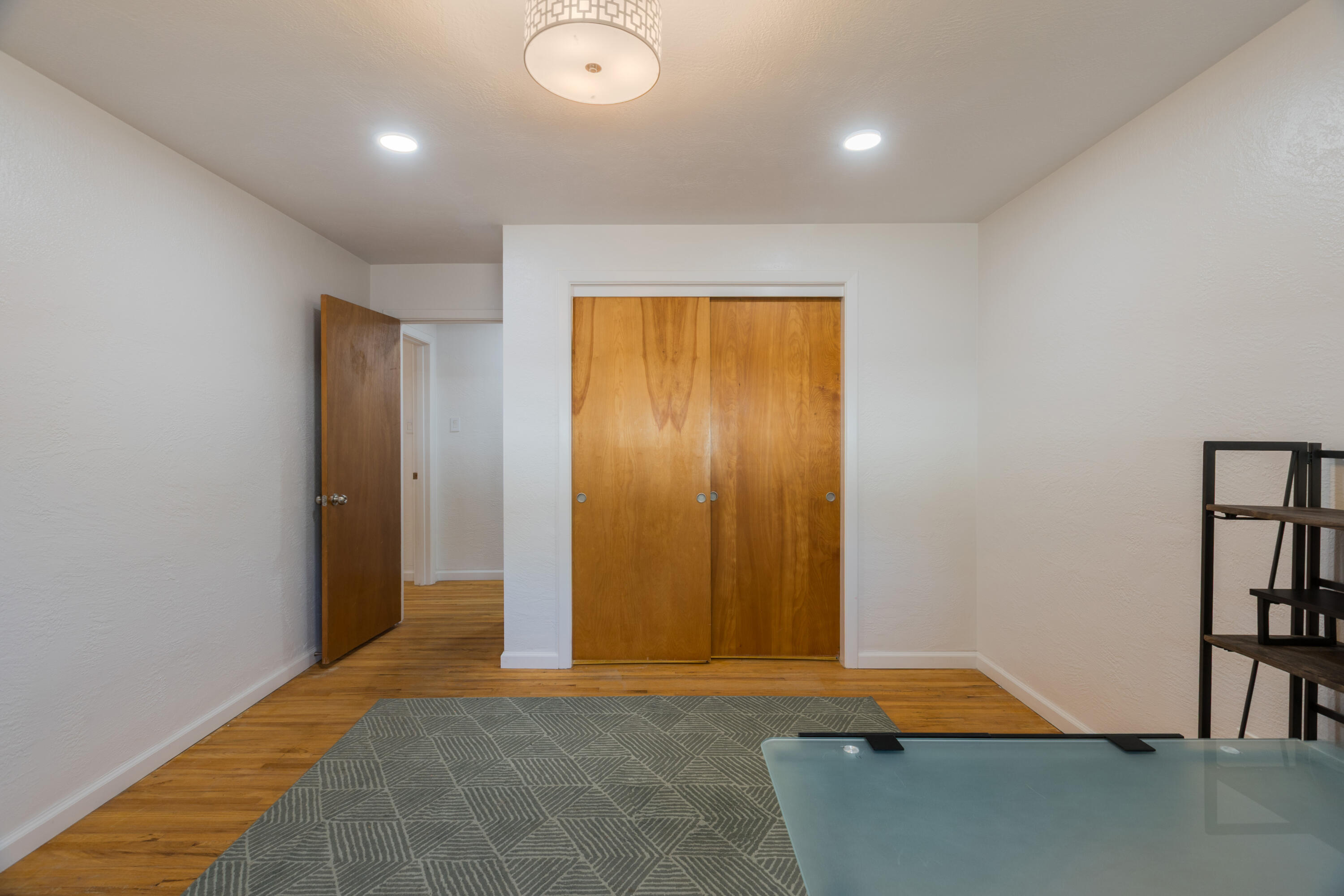 Photo 5 — 630 Sierra Drive SE