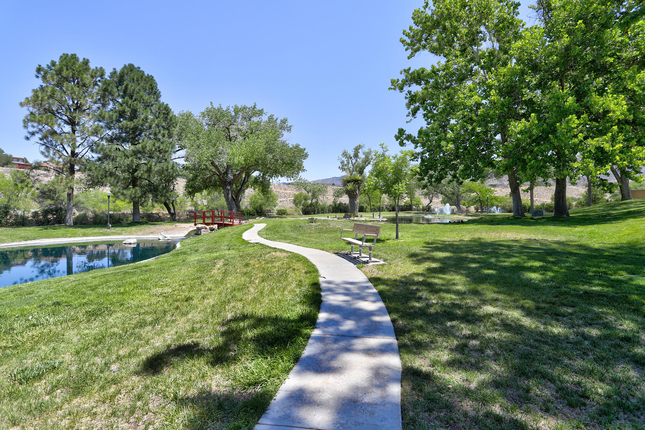 Photo 12 — 612 Green Valley Drive SE