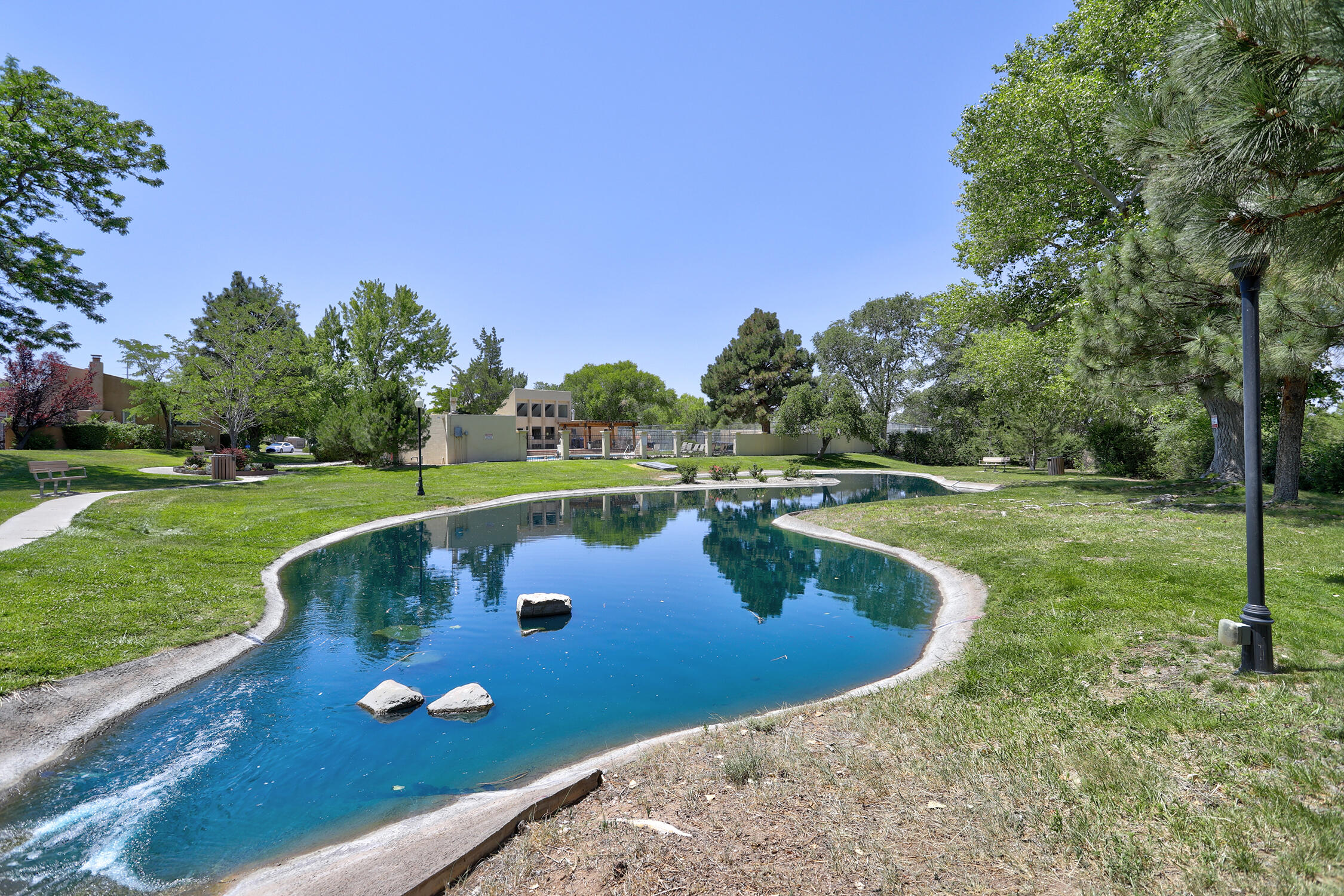 Photo 10 — 612 Green Valley Drive SE
