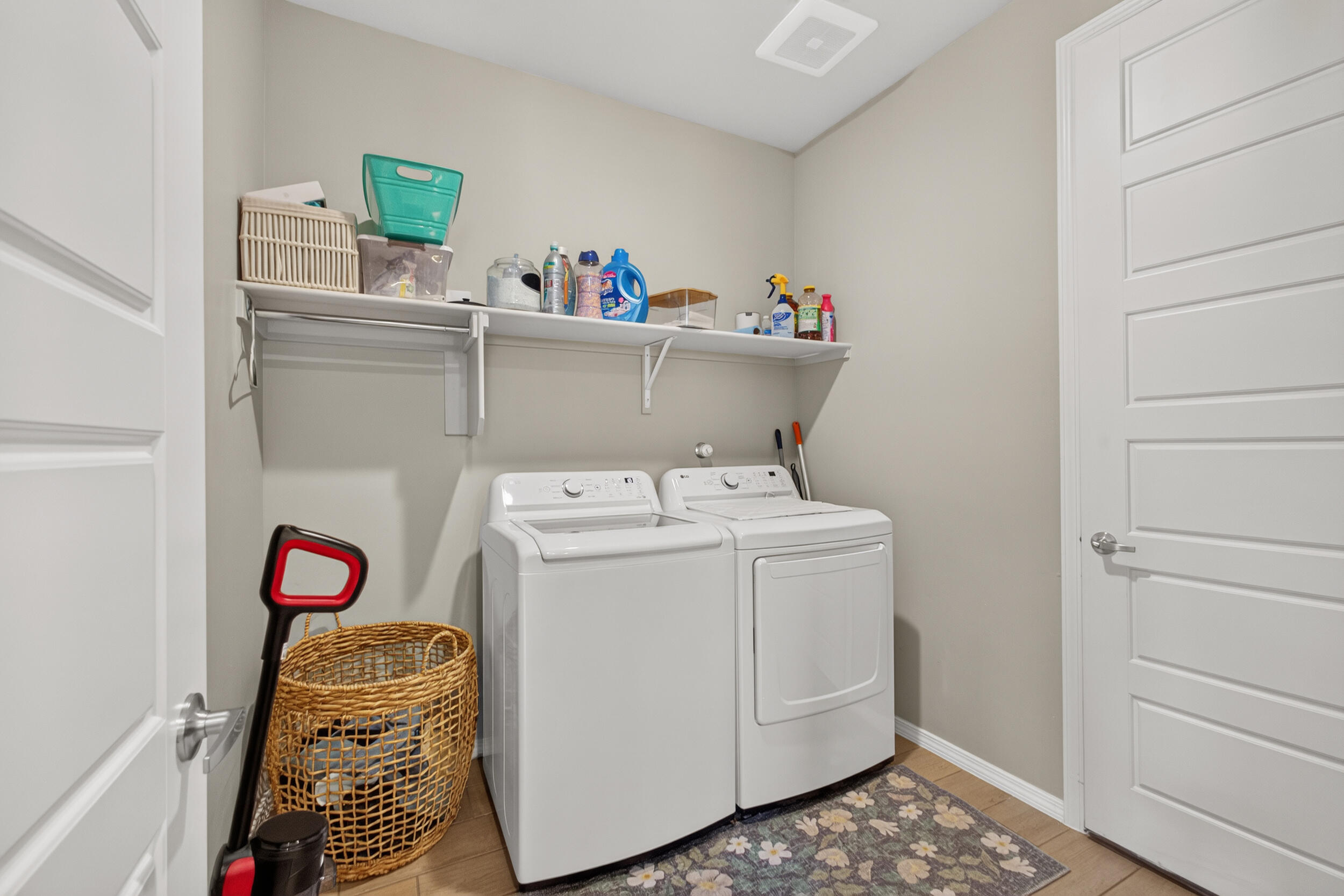Photo 12 — 4709 Manzano Peak Street SW