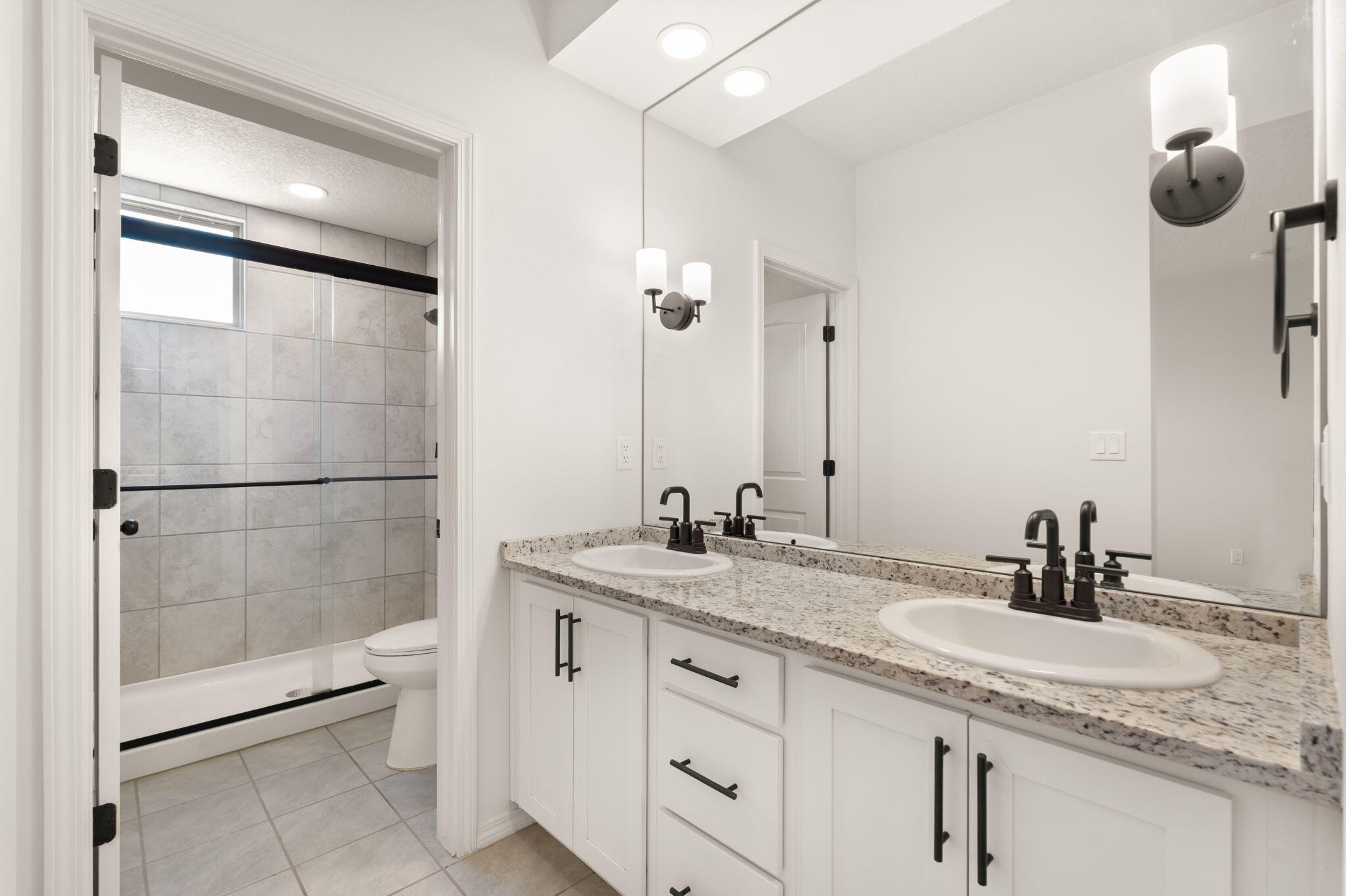 Photo 17 — 5606 Linq Court NE