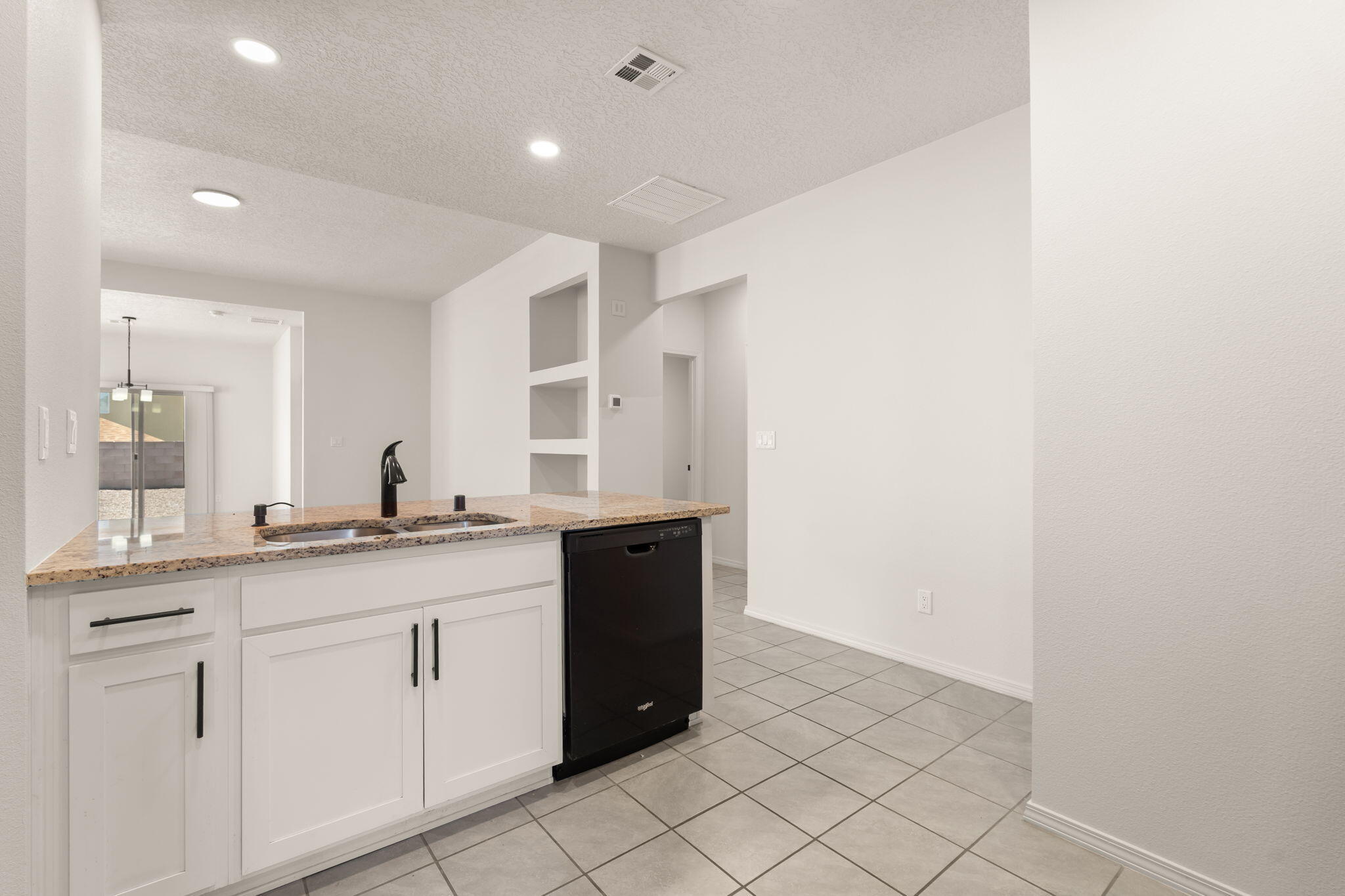 Photo 12 — 5606 Linq Court NE