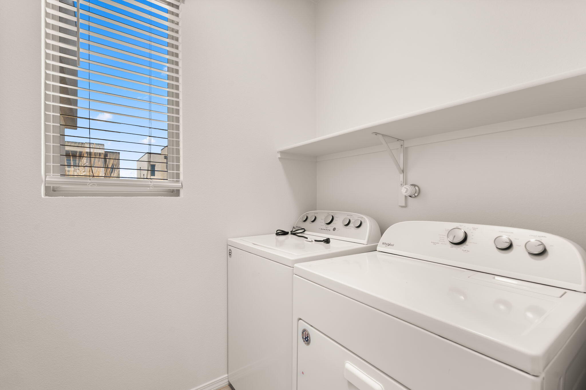 Photo 10 — 5606 Linq Court NE