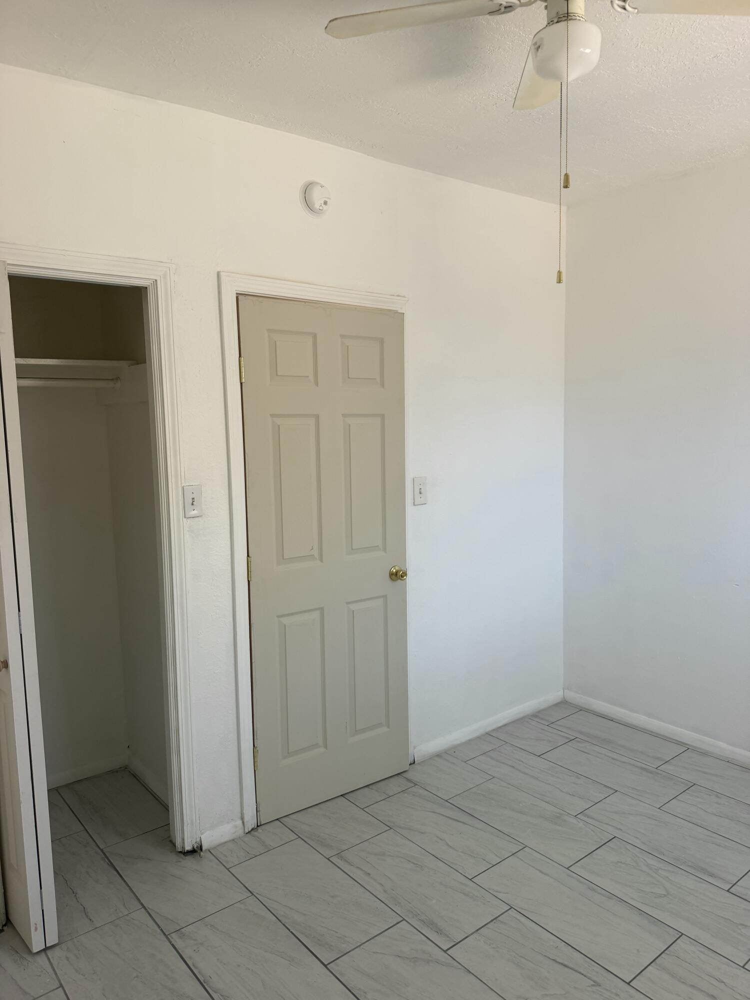 Photo 8 — 211 Texas Street NE