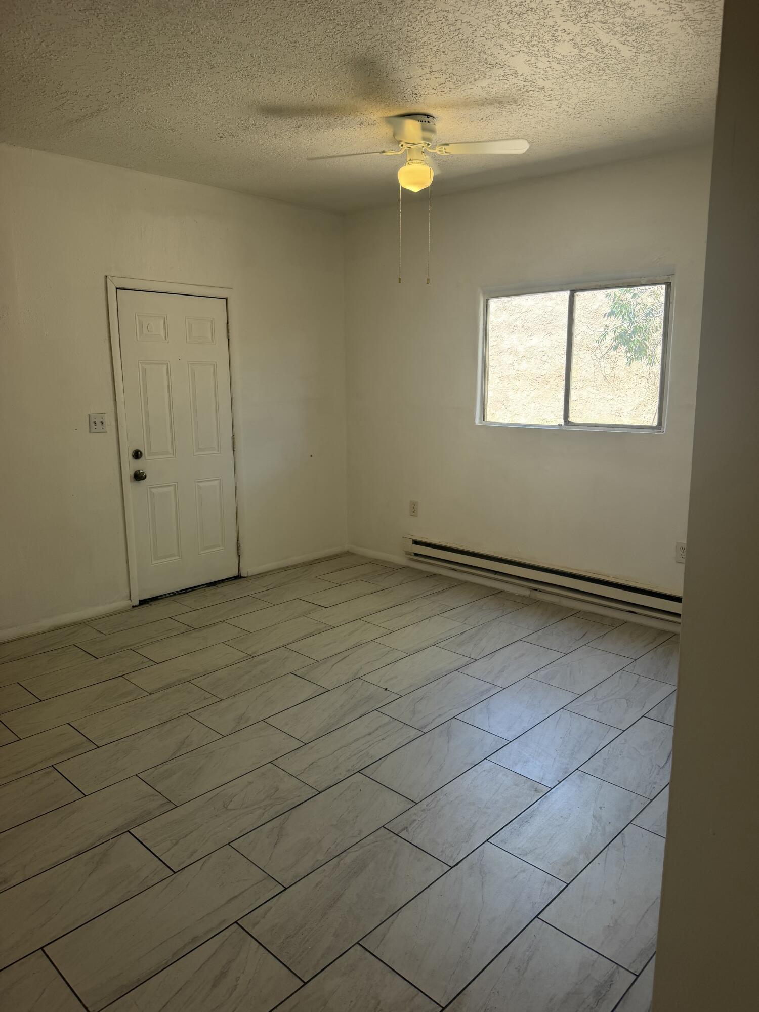 Photo 4 — 211 Texas Street NE