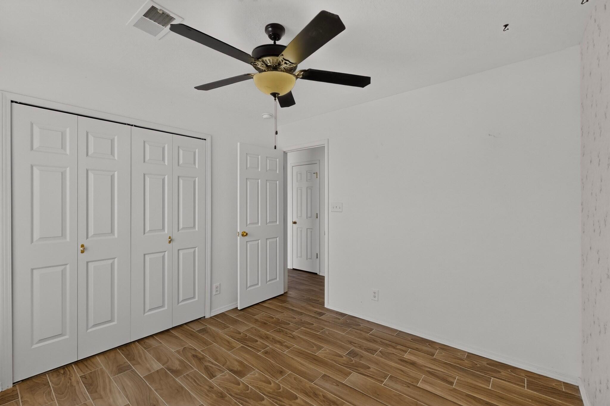 Photo 17 — 1724 Blueberry Drive NE