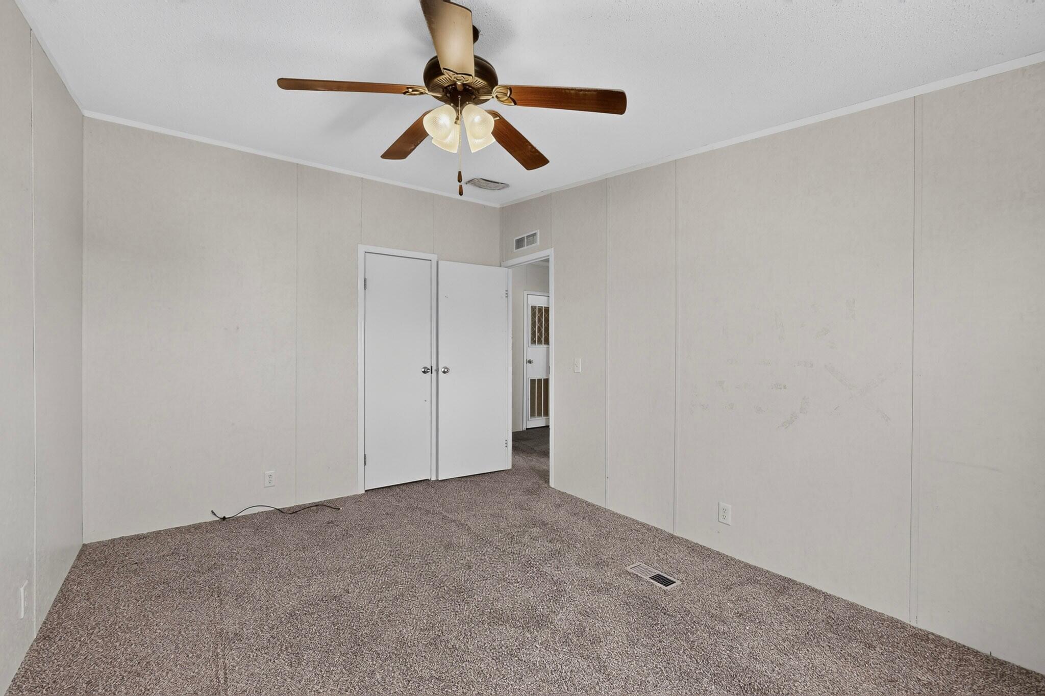 Photo 17 — 1014 25th Street SW