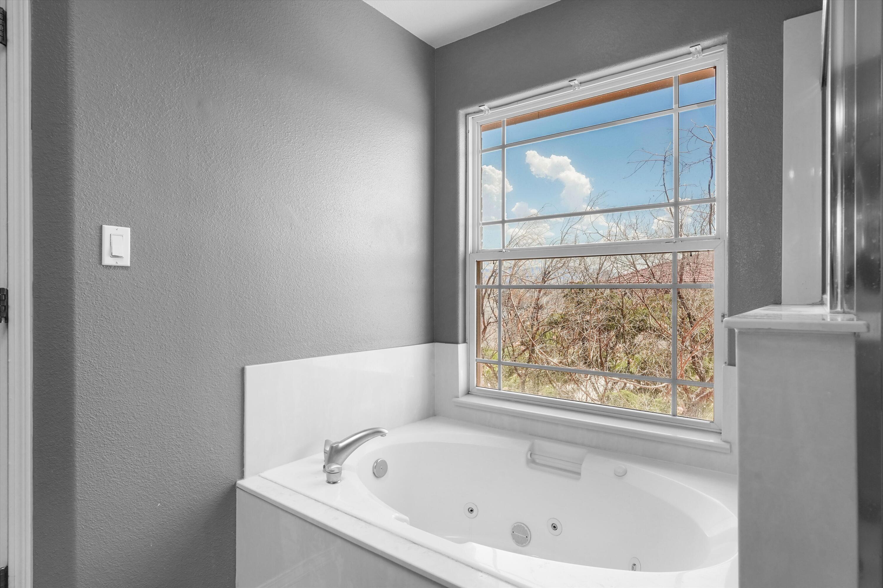 Photo 17 — 10402 Crosscut Drive NW