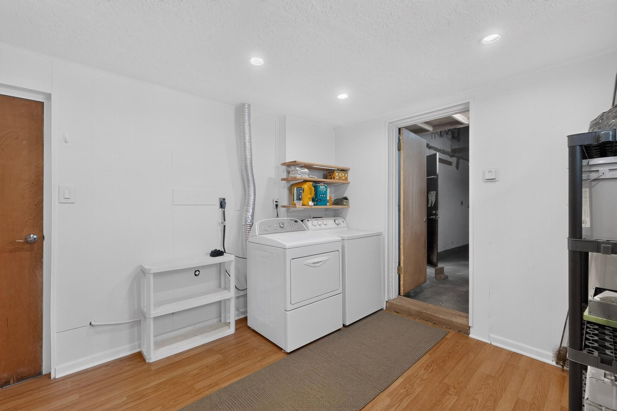 Photo 18 — 2814 Arizona Street NE