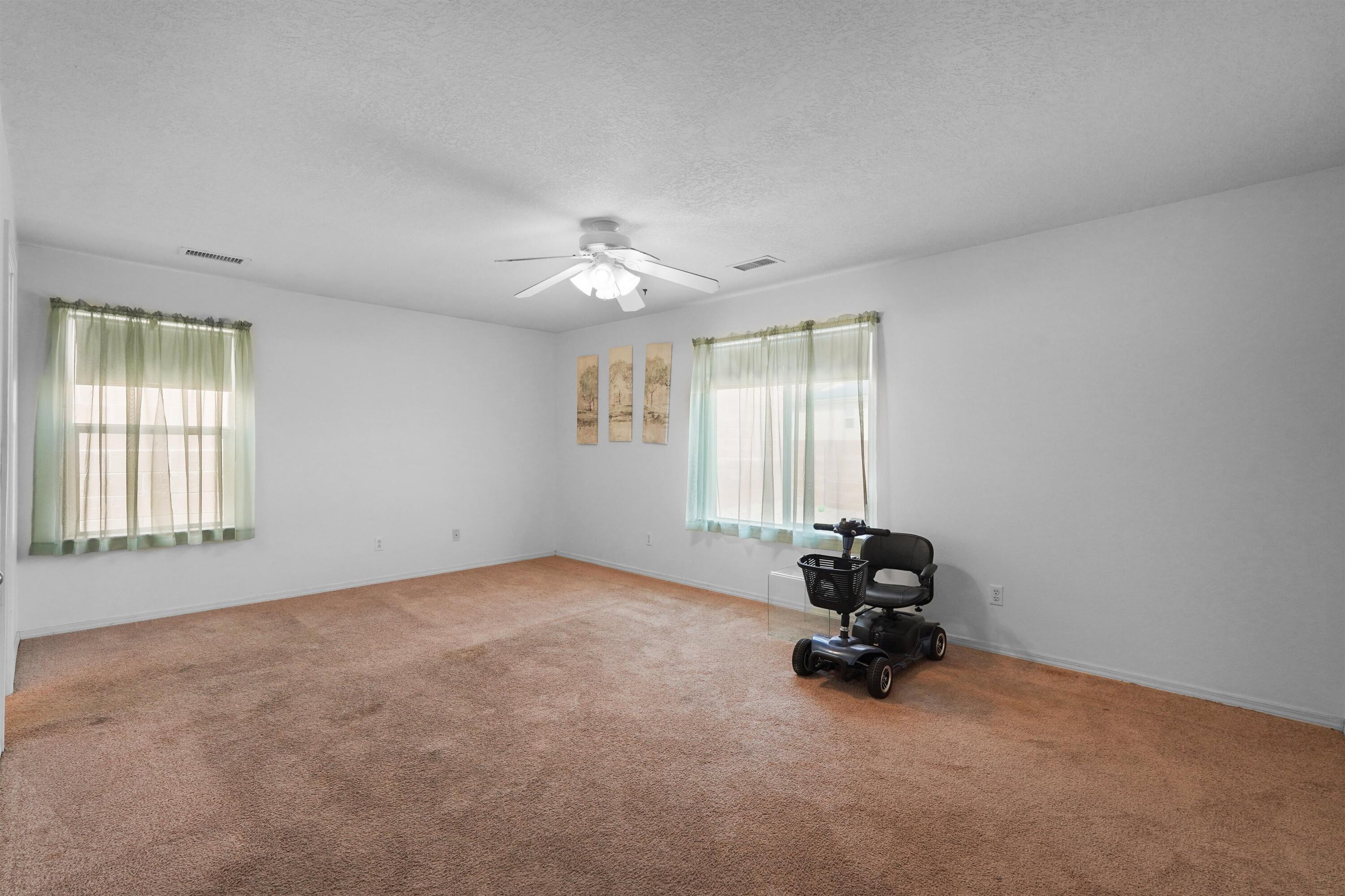 Photo 18 — 5314 Caprock Court NE