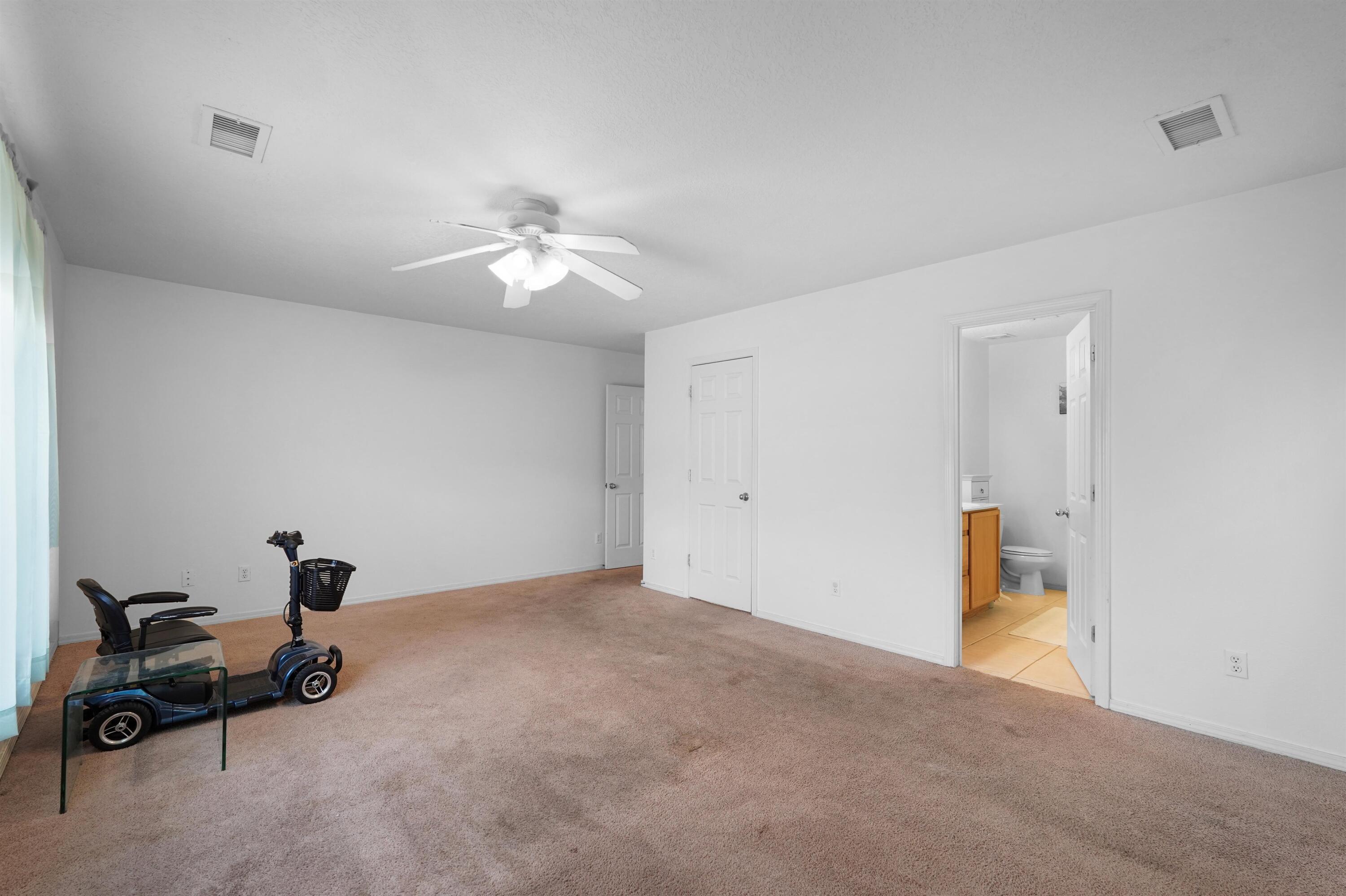 Photo 17 — 5314 Caprock Court NE