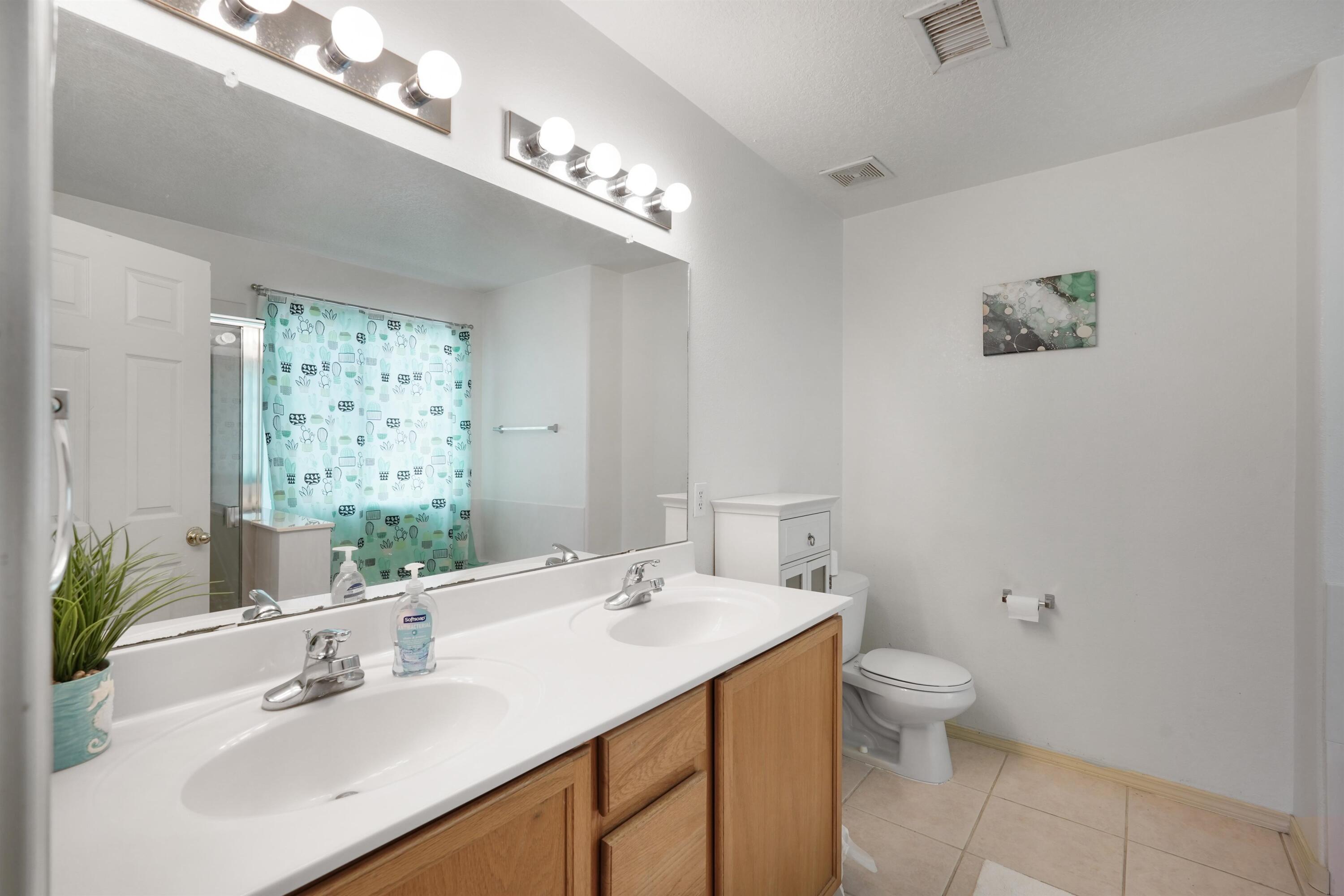 Photo 16 — 5314 Caprock Court NE