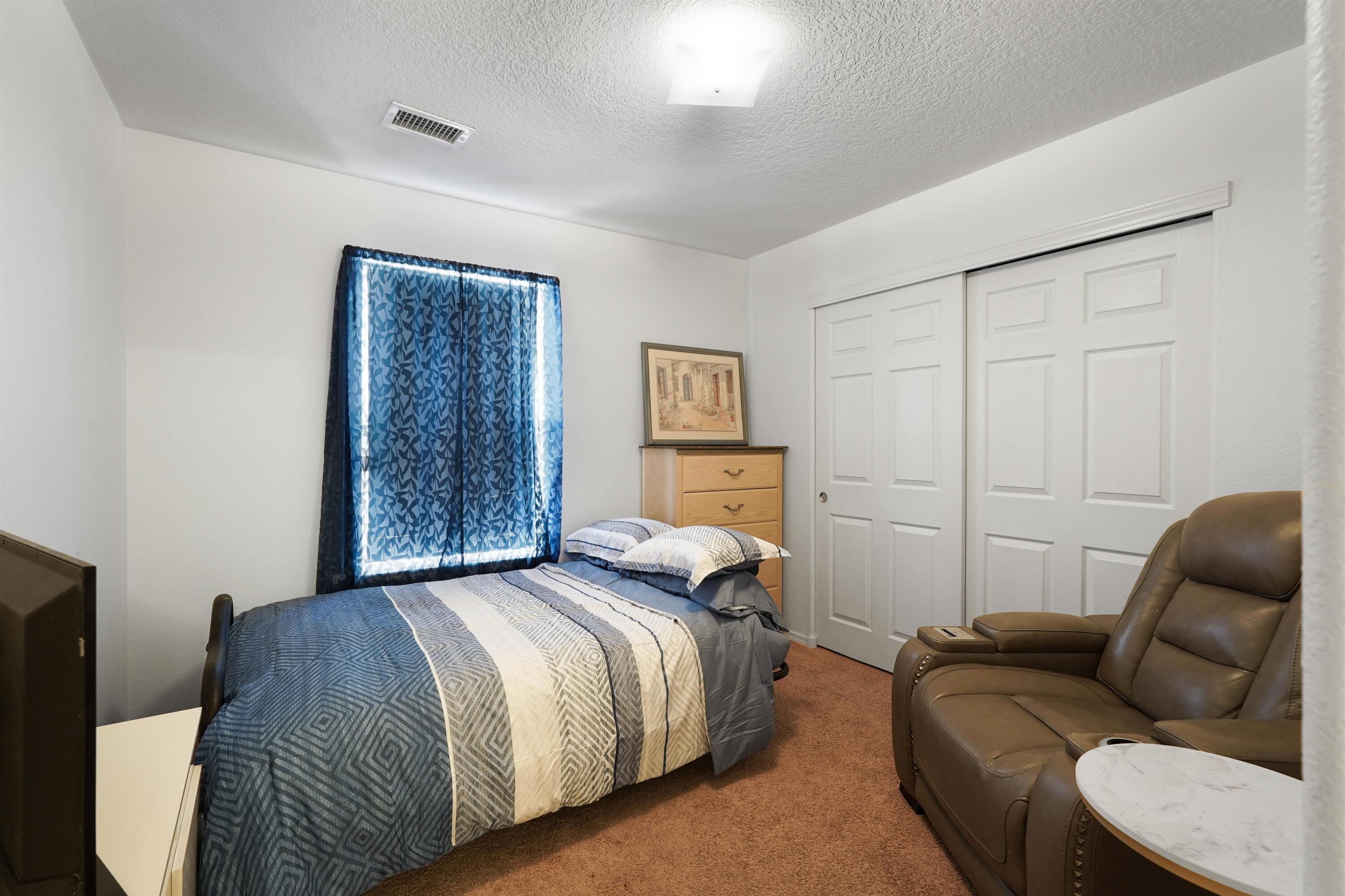 Photo 12 — 5314 Caprock Court NE