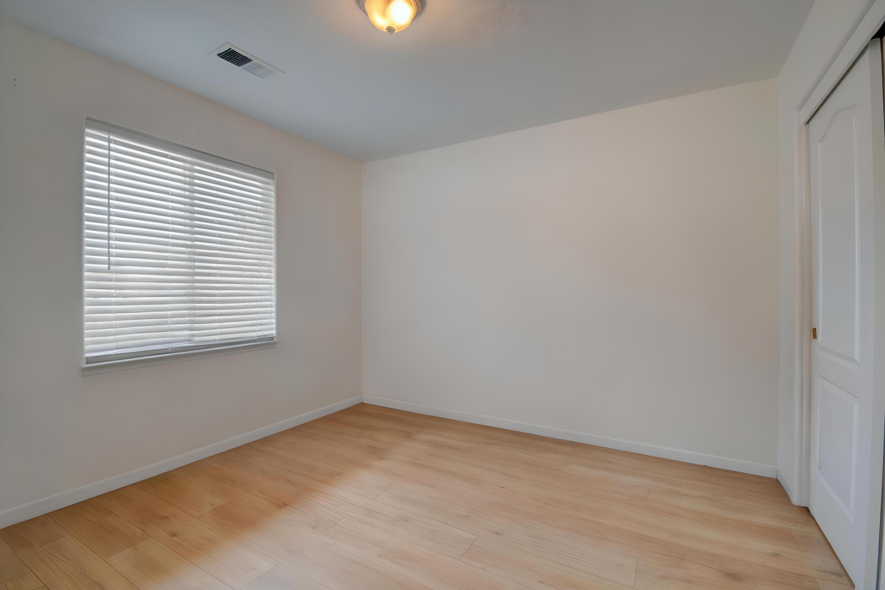 Photo 11 — 3401 Yellow Pine Lane SW