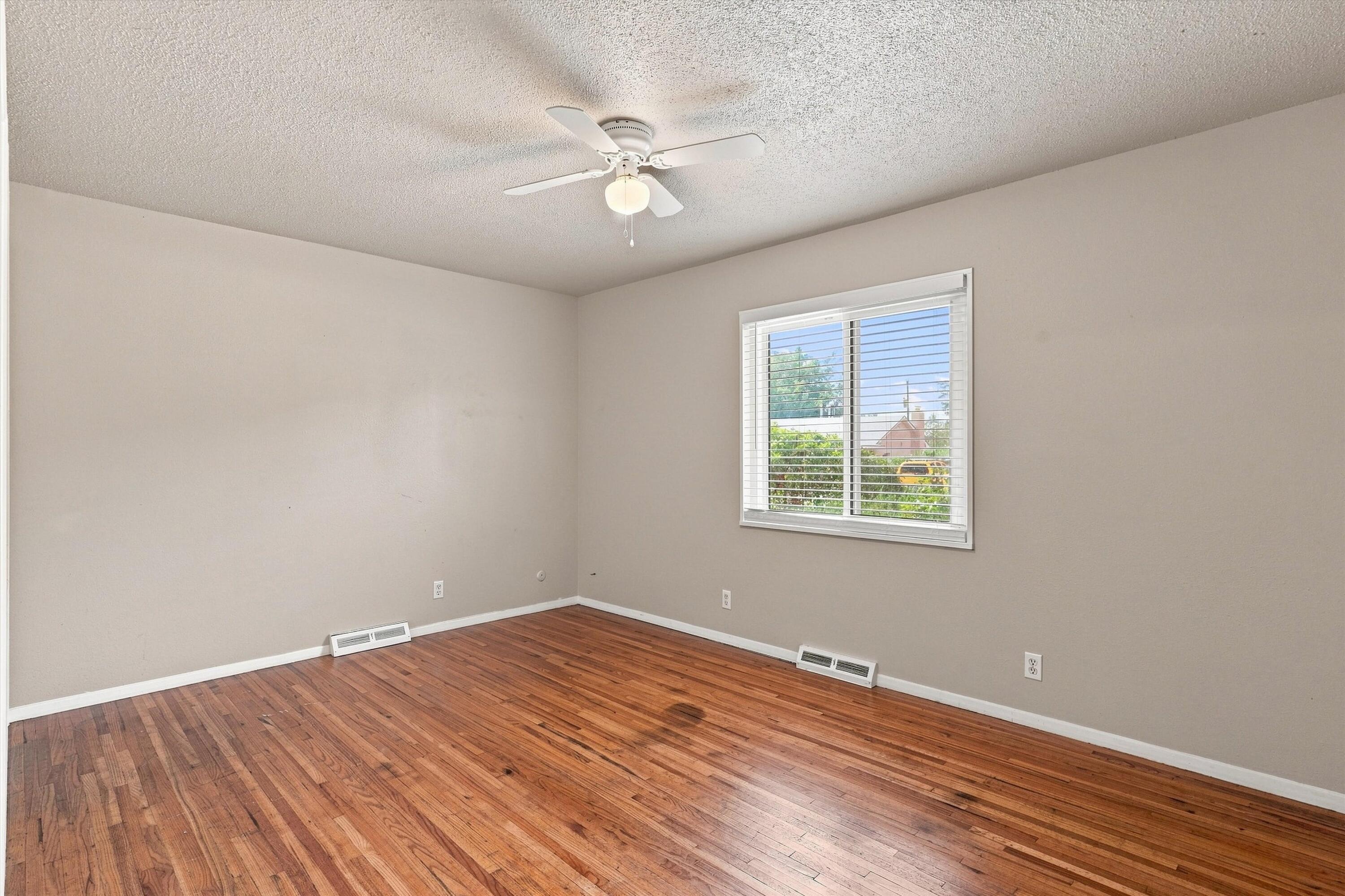 Photo 11 — 7208 Pickard Avenue NE