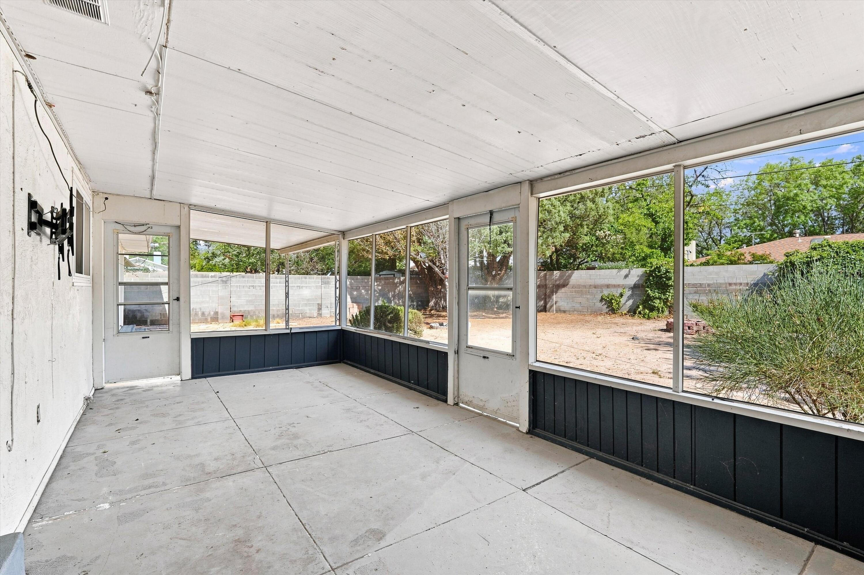 Photo 9 — 7208 Pickard Avenue NE