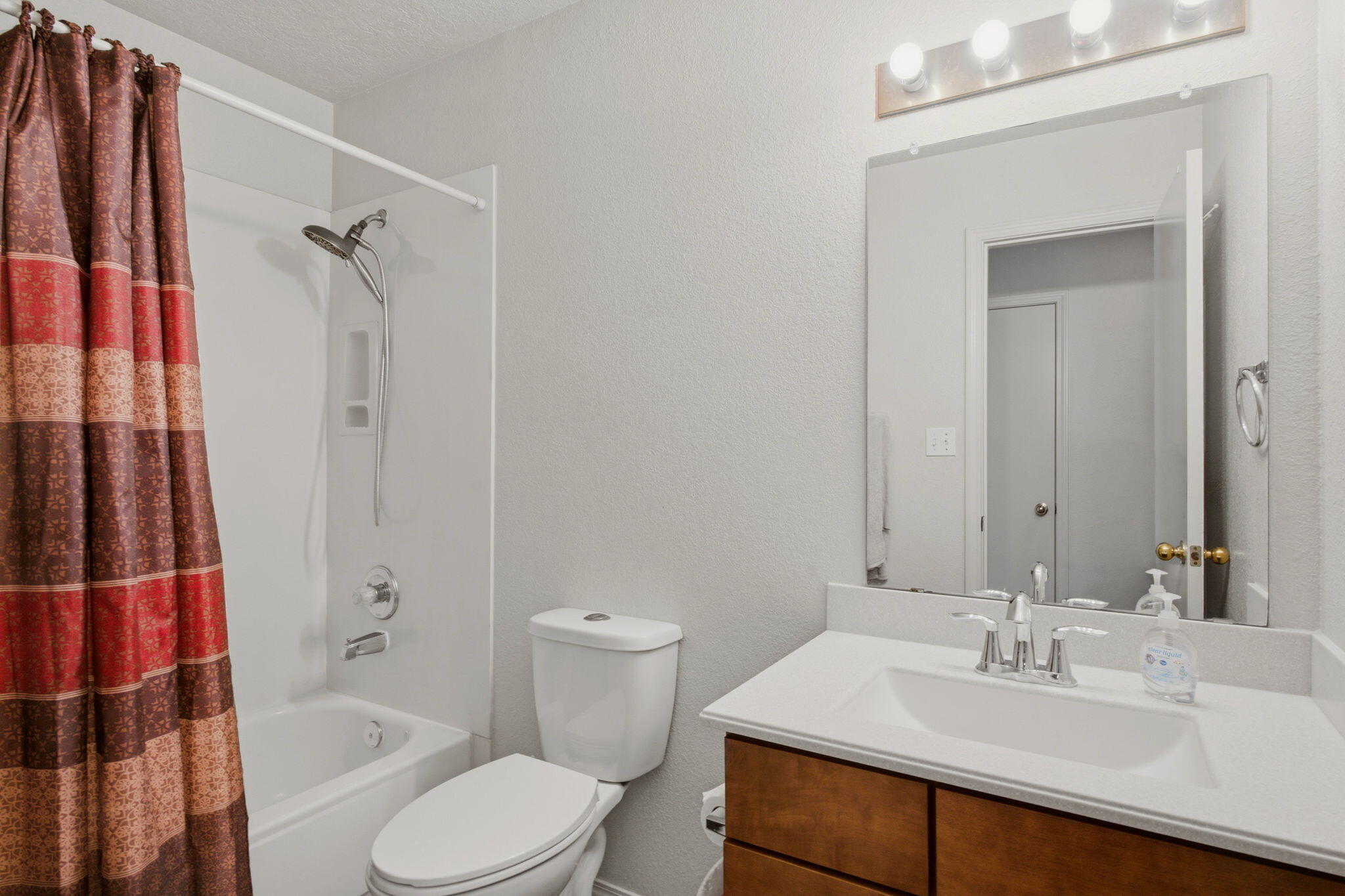 Photo 8 — 6705 Photinia Place NW