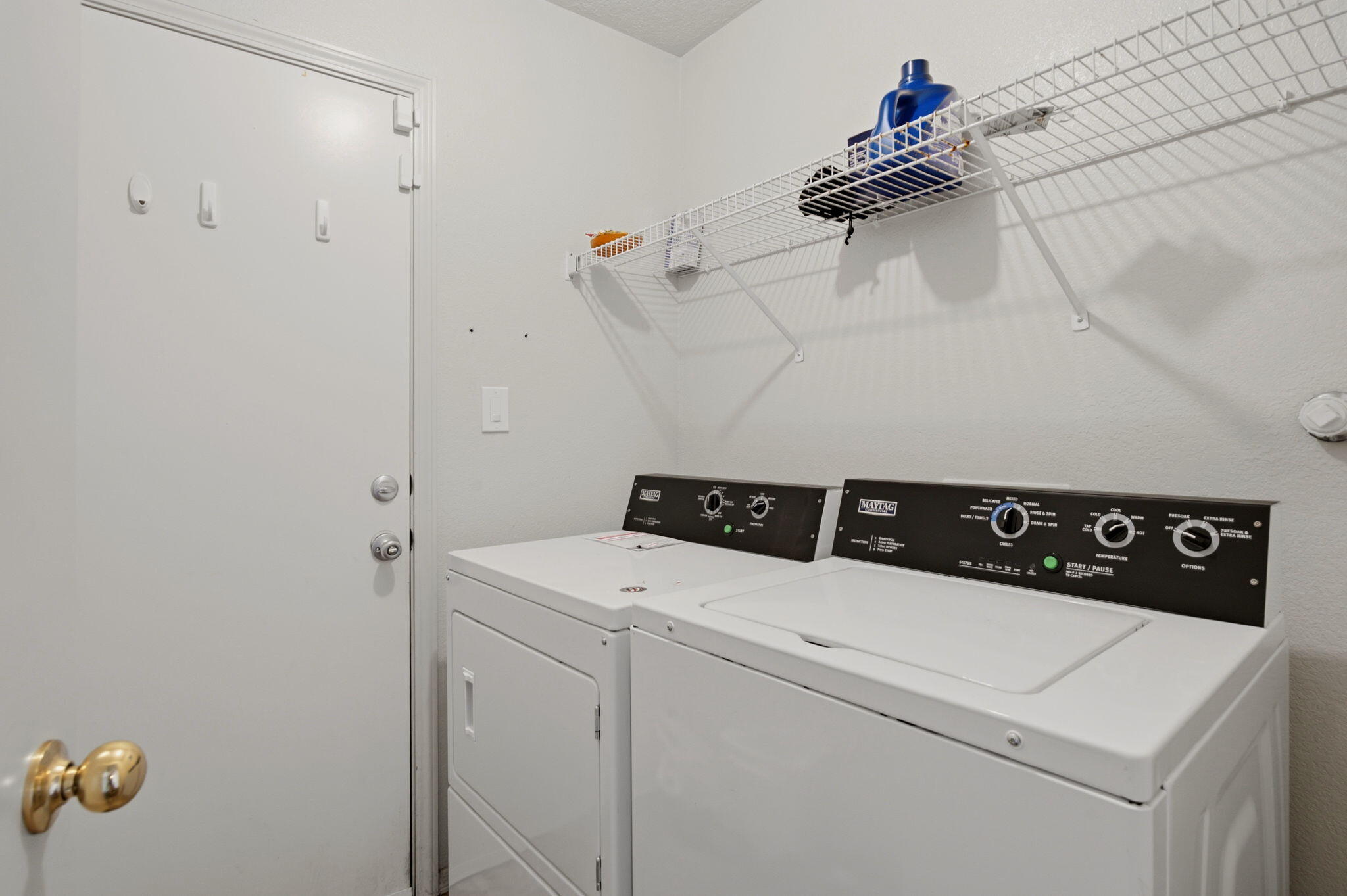 Photo 7 — 6705 Photinia Place NW