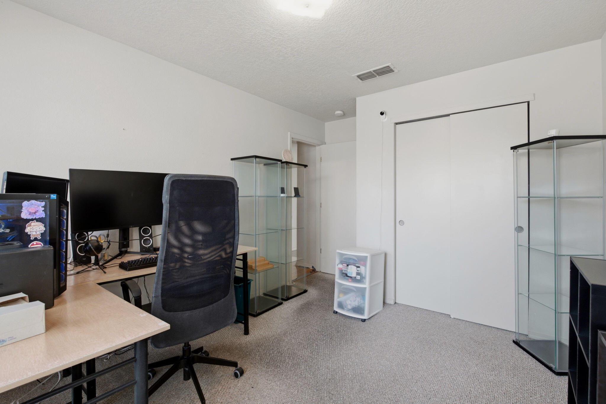 Photo 5 — 6705 Photinia Place NW