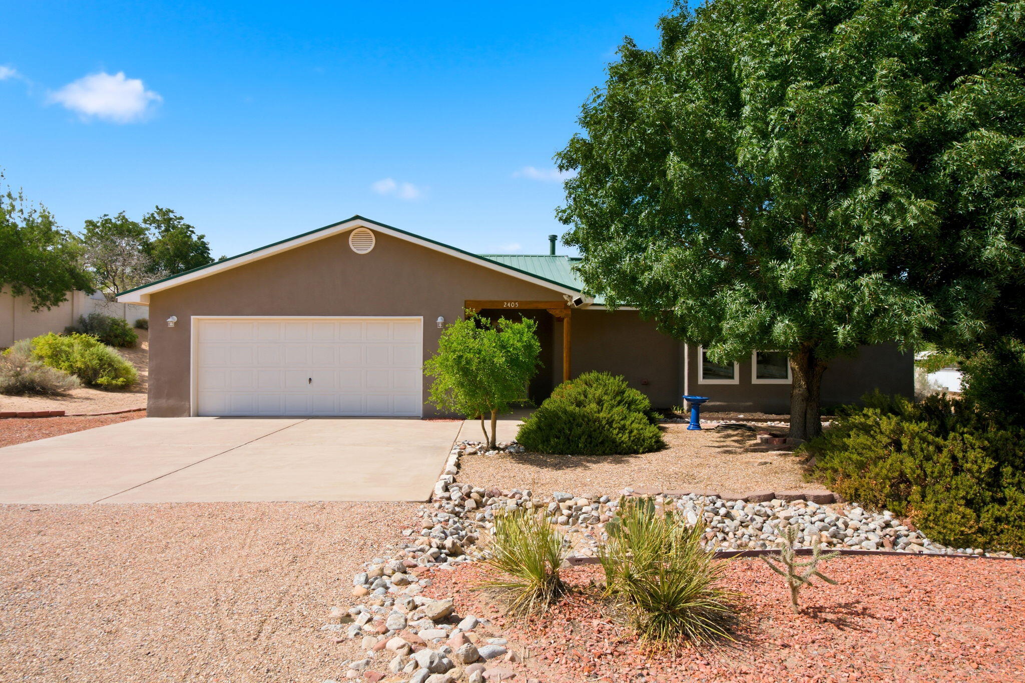 2405 Flagstone Road NE, Rio Rancho, NM 87124