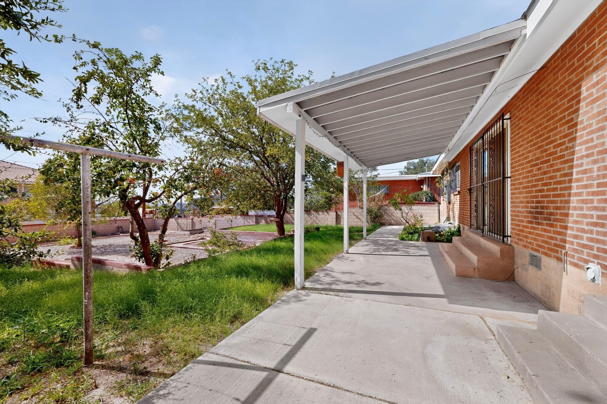 Photo 19 — 1809 Cornell Drive SE