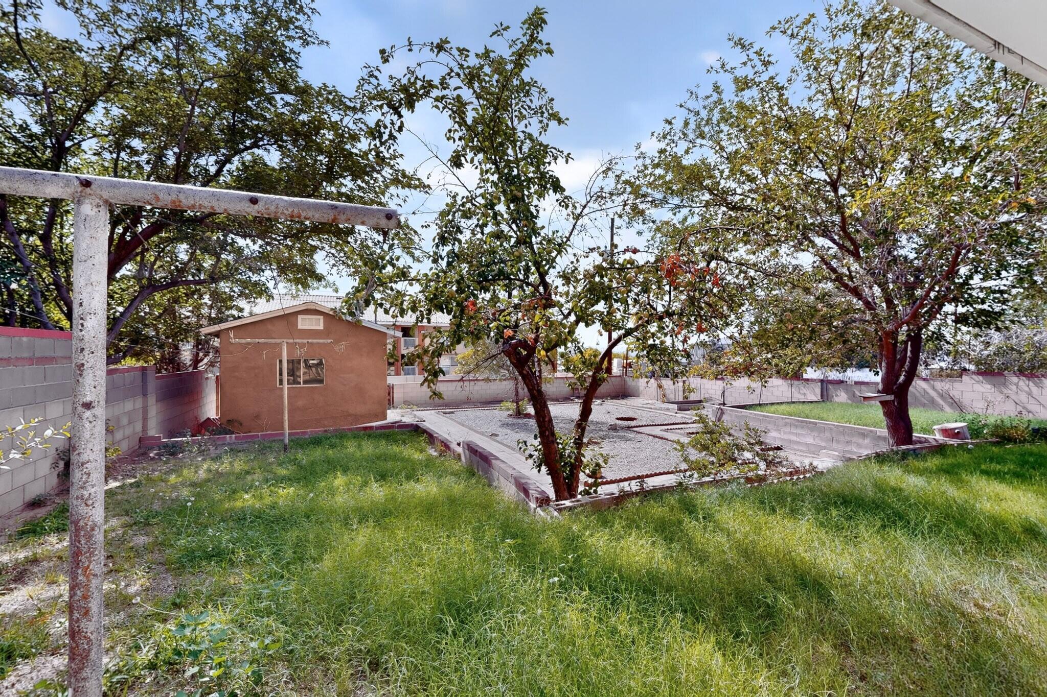 Photo 15 — 1809 Cornell Drive SE