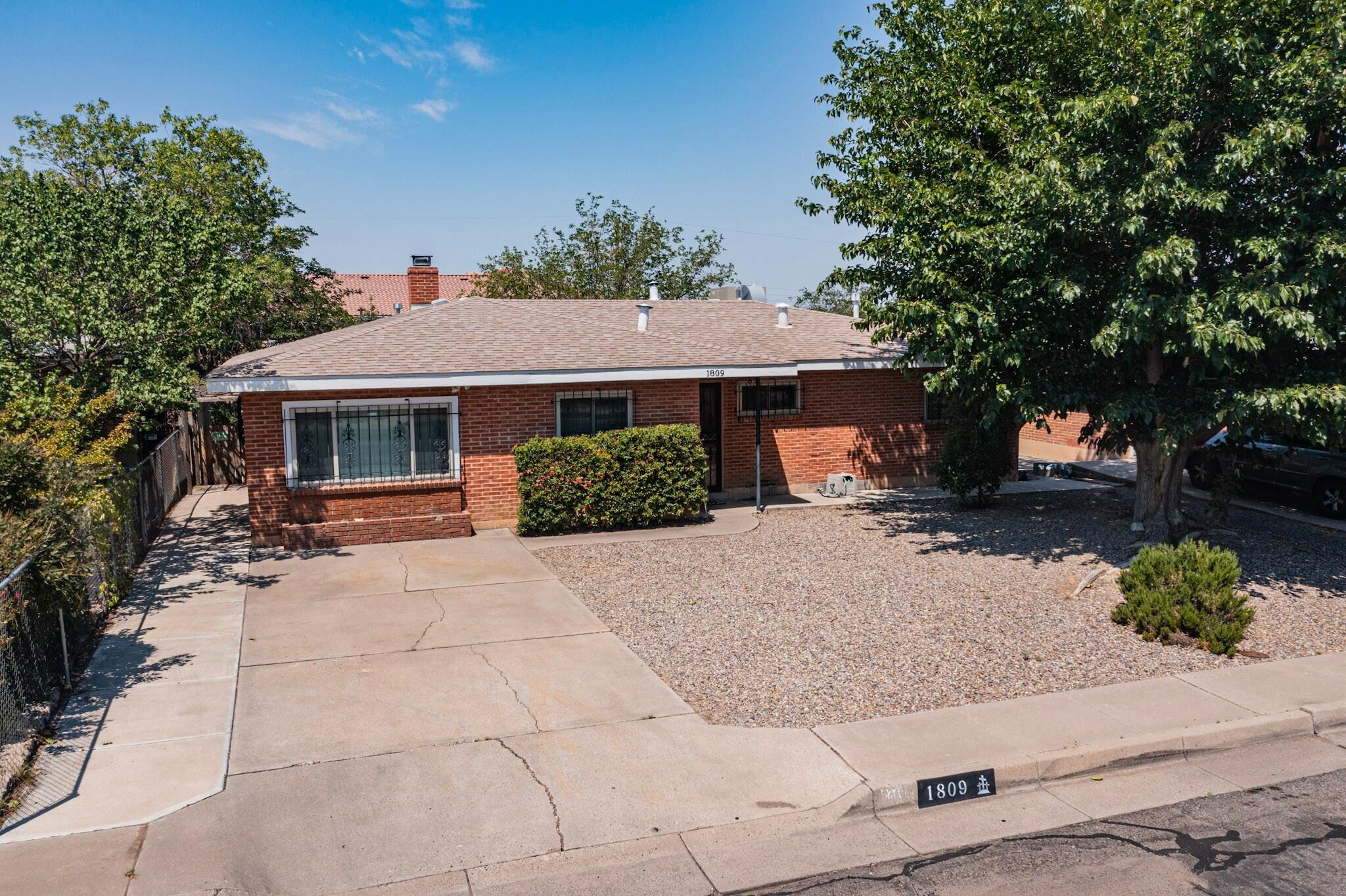 Photo 9 — 1809 Cornell Drive SE