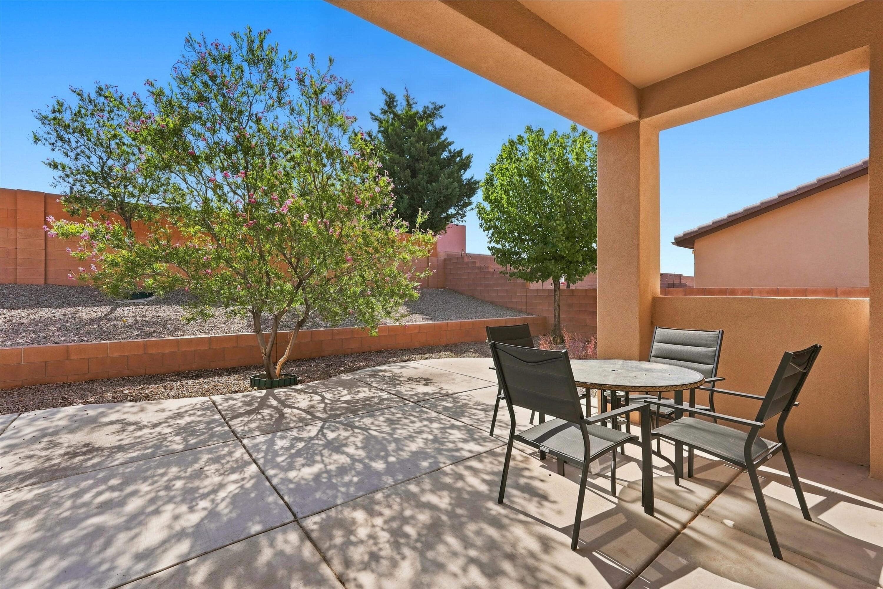 Photo 7 — 1632 Roble Drive SE