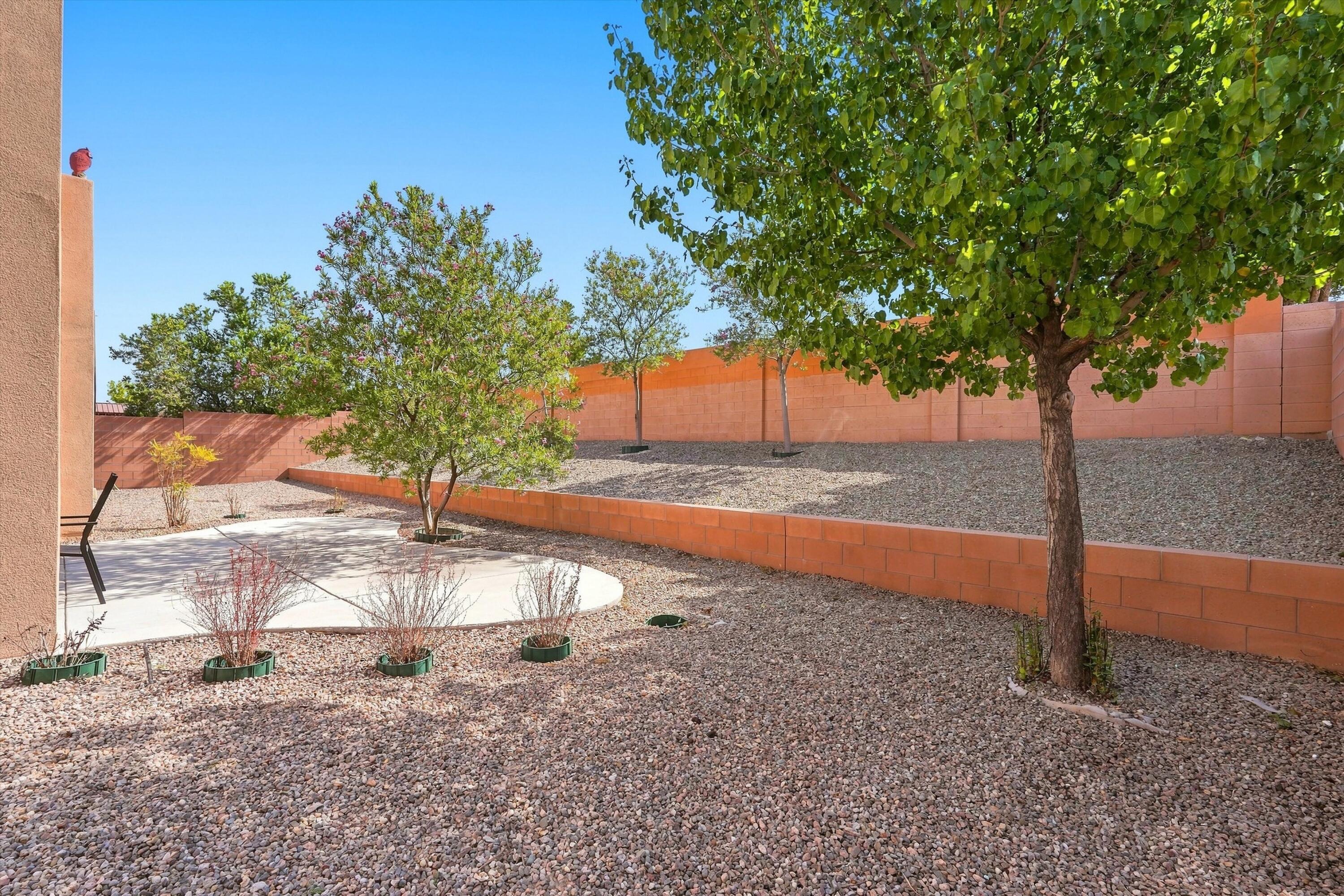 Photo 5 — 1632 Roble Drive SE