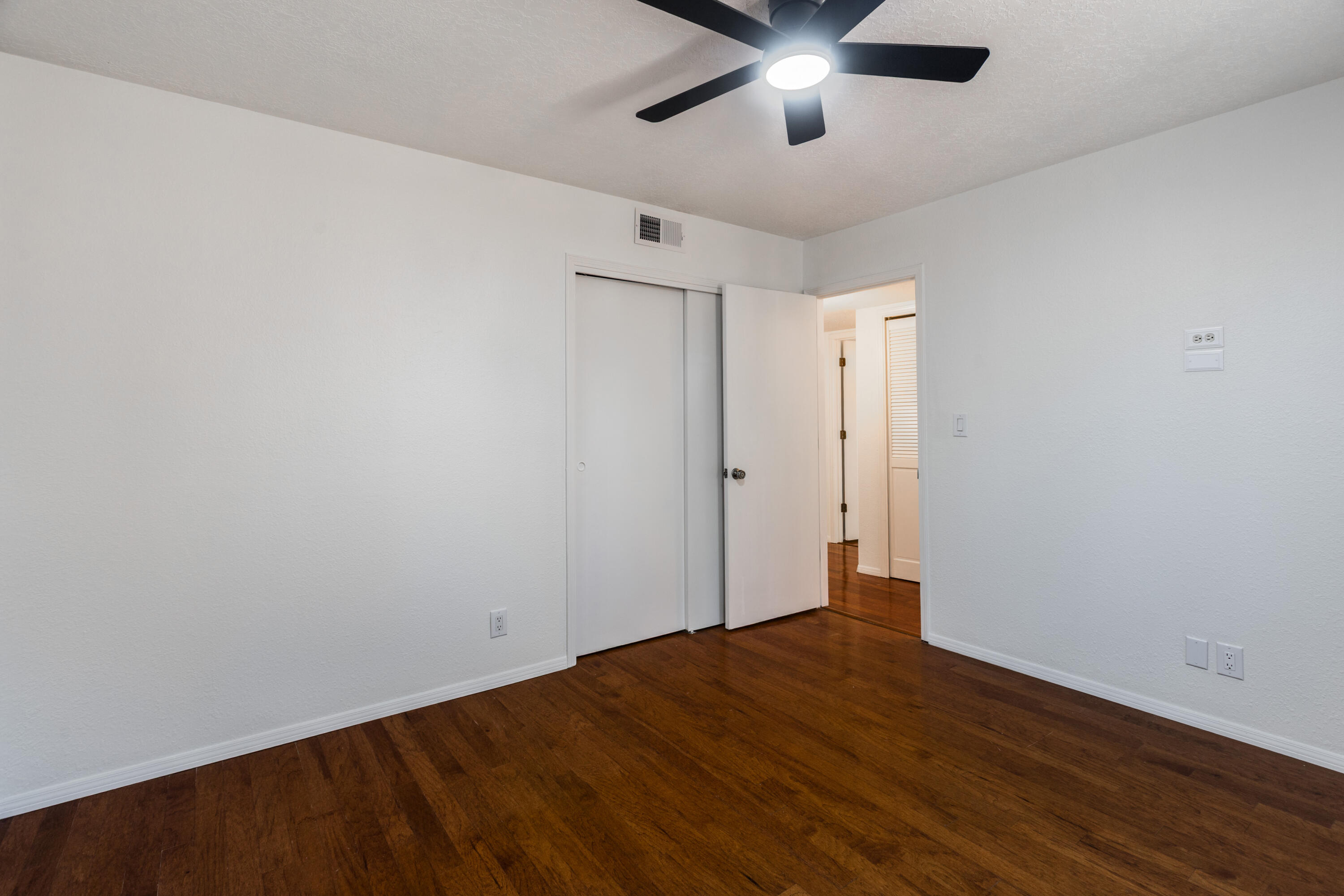 Photo 10 — 2404 Don Pedro NW