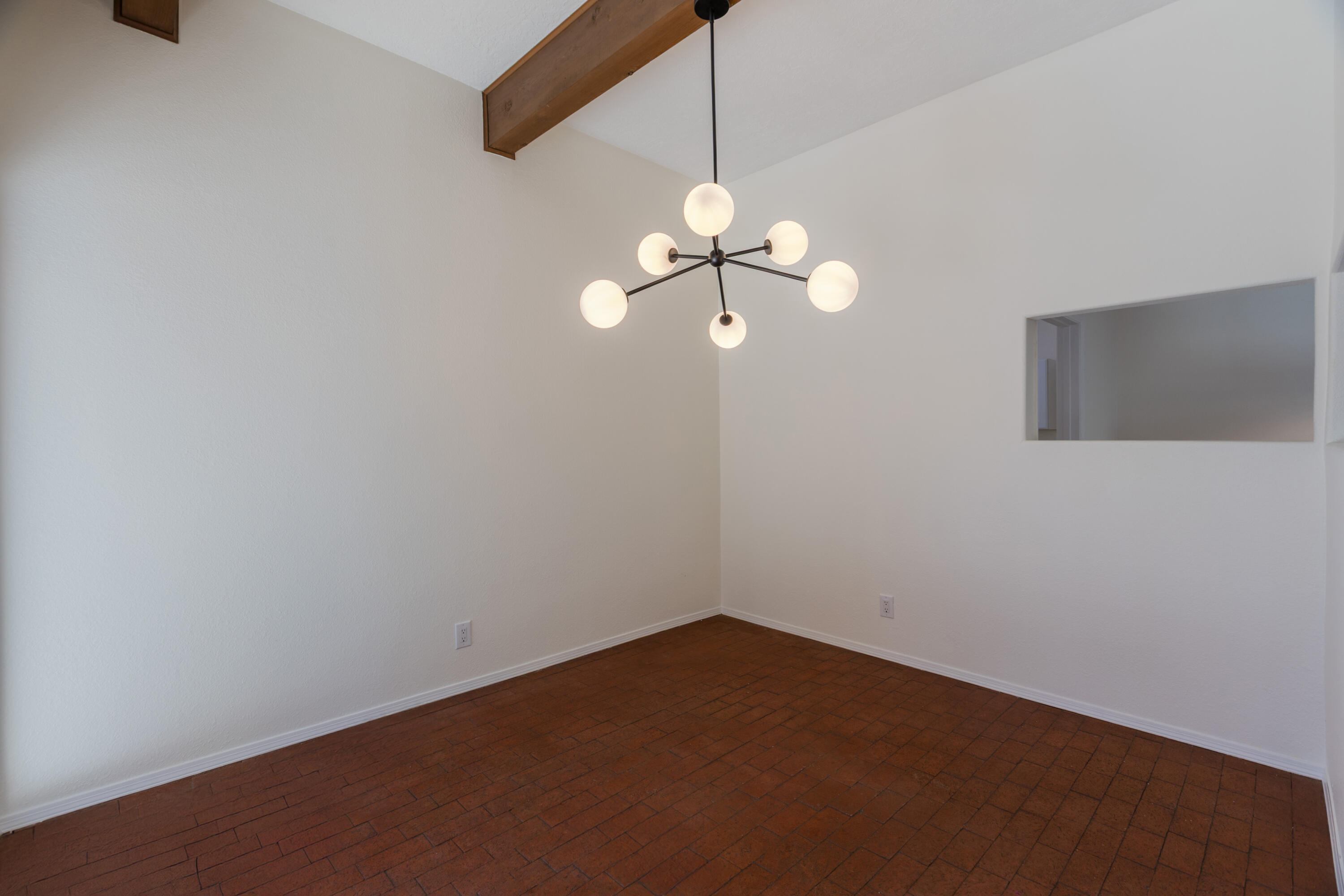 Photo 19 — 2404 Don Pedro NW