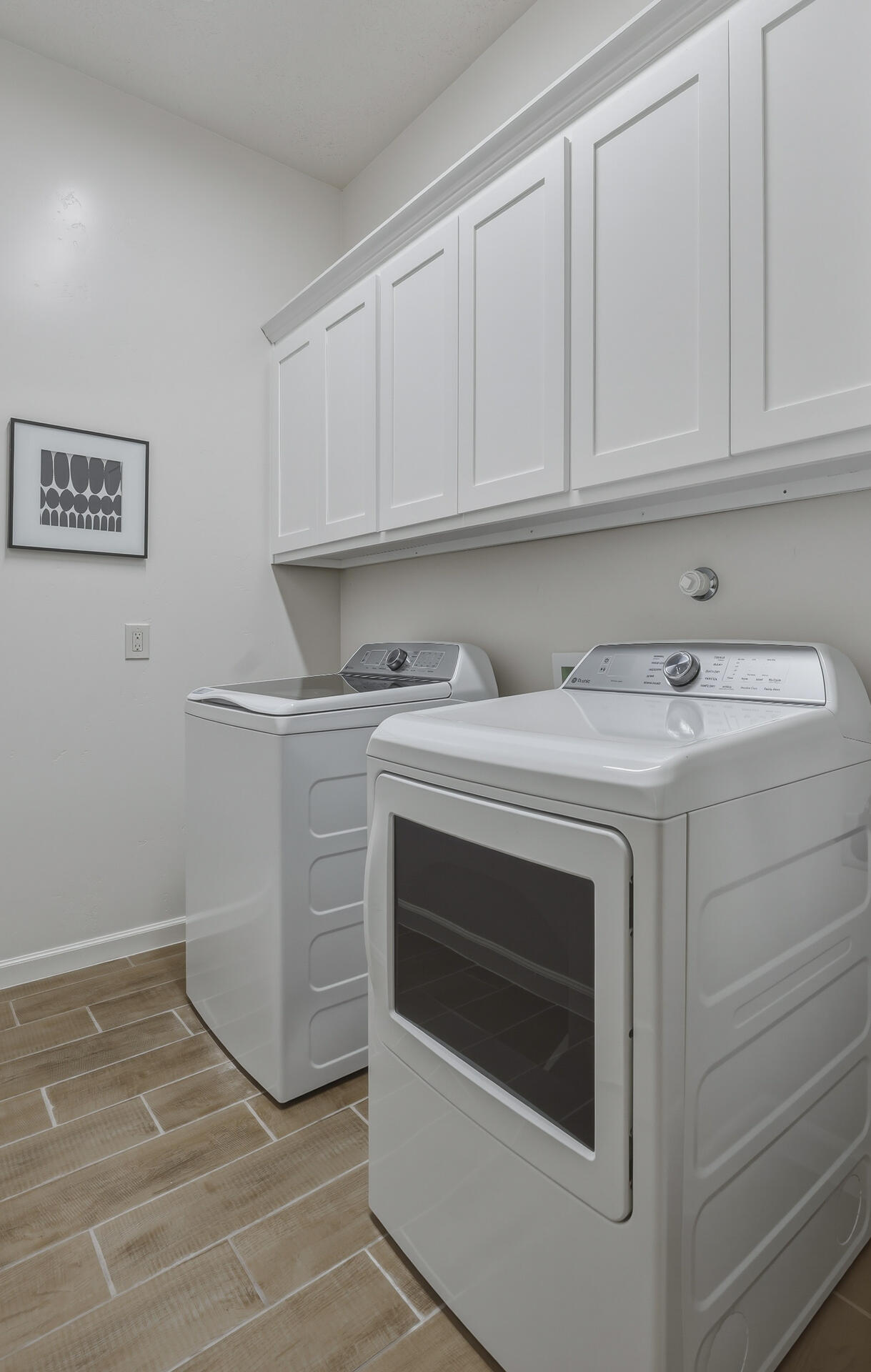 Photo 8 — 9801 Desert Lark Place NE