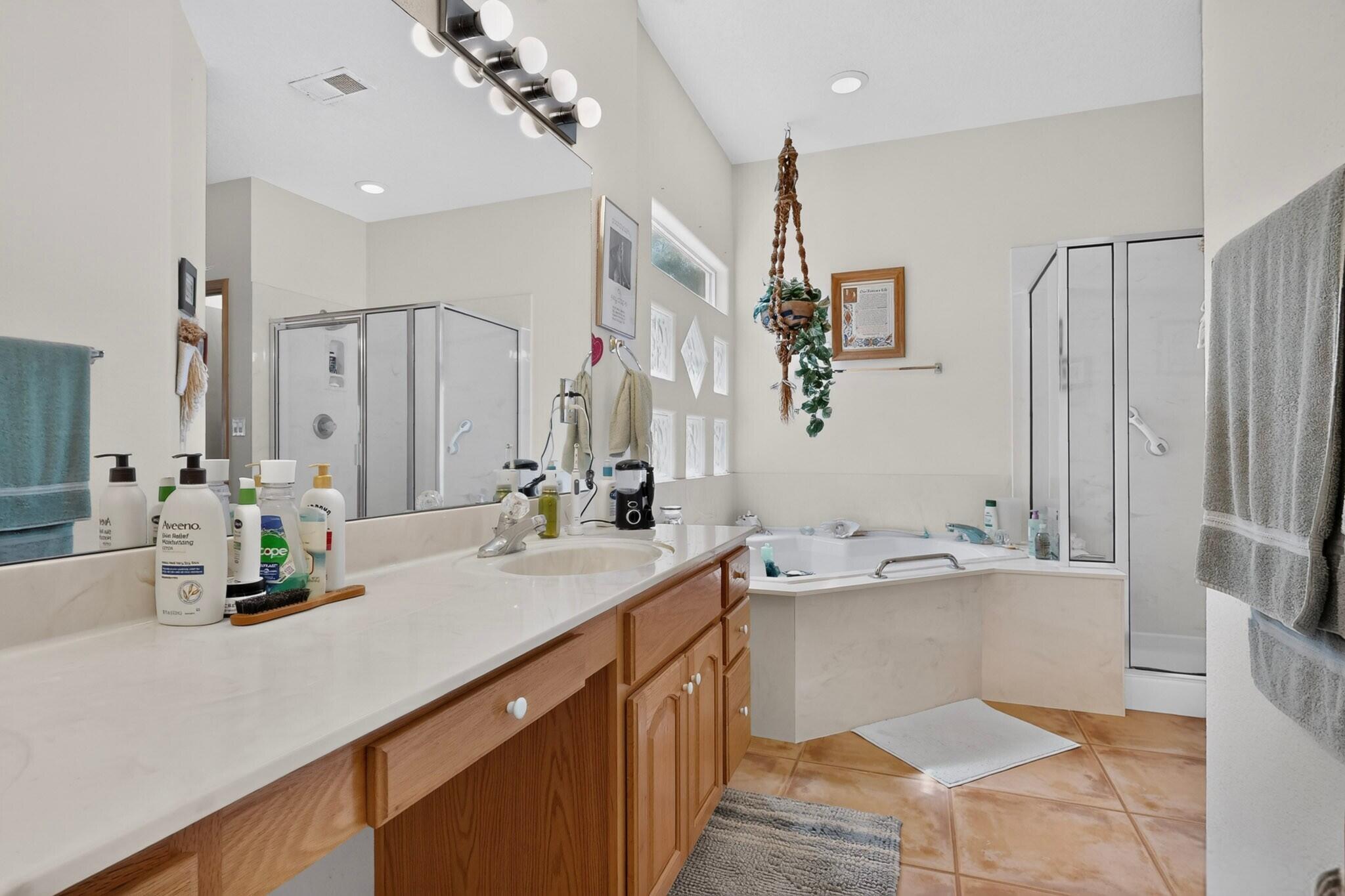 Photo 17 — 6333 Santo Domingo Street NW