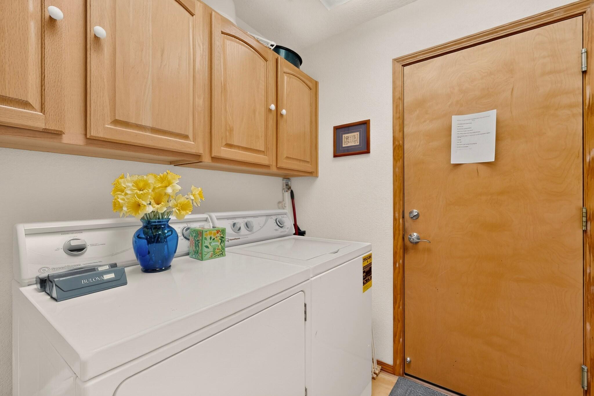 Photo 8 — 6333 Santo Domingo Street NW