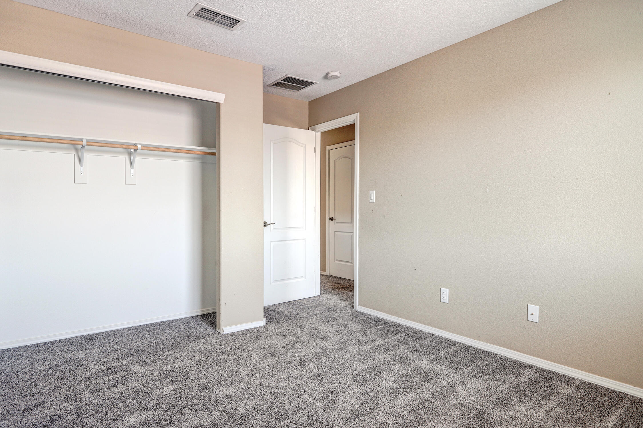 Photo 16 — 2821 Bayas Road SE