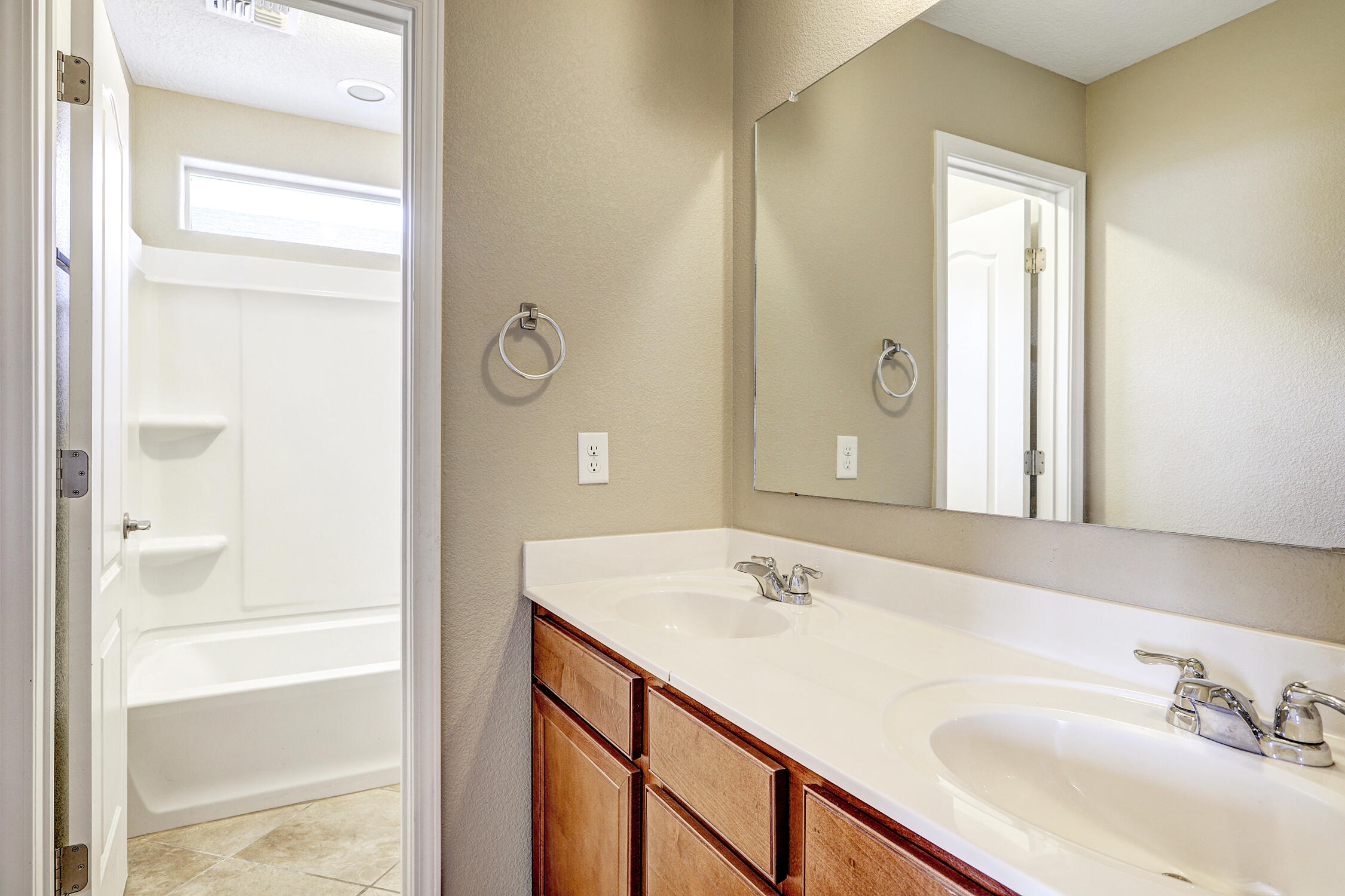 Photo 15 — 2821 Bayas Road SE