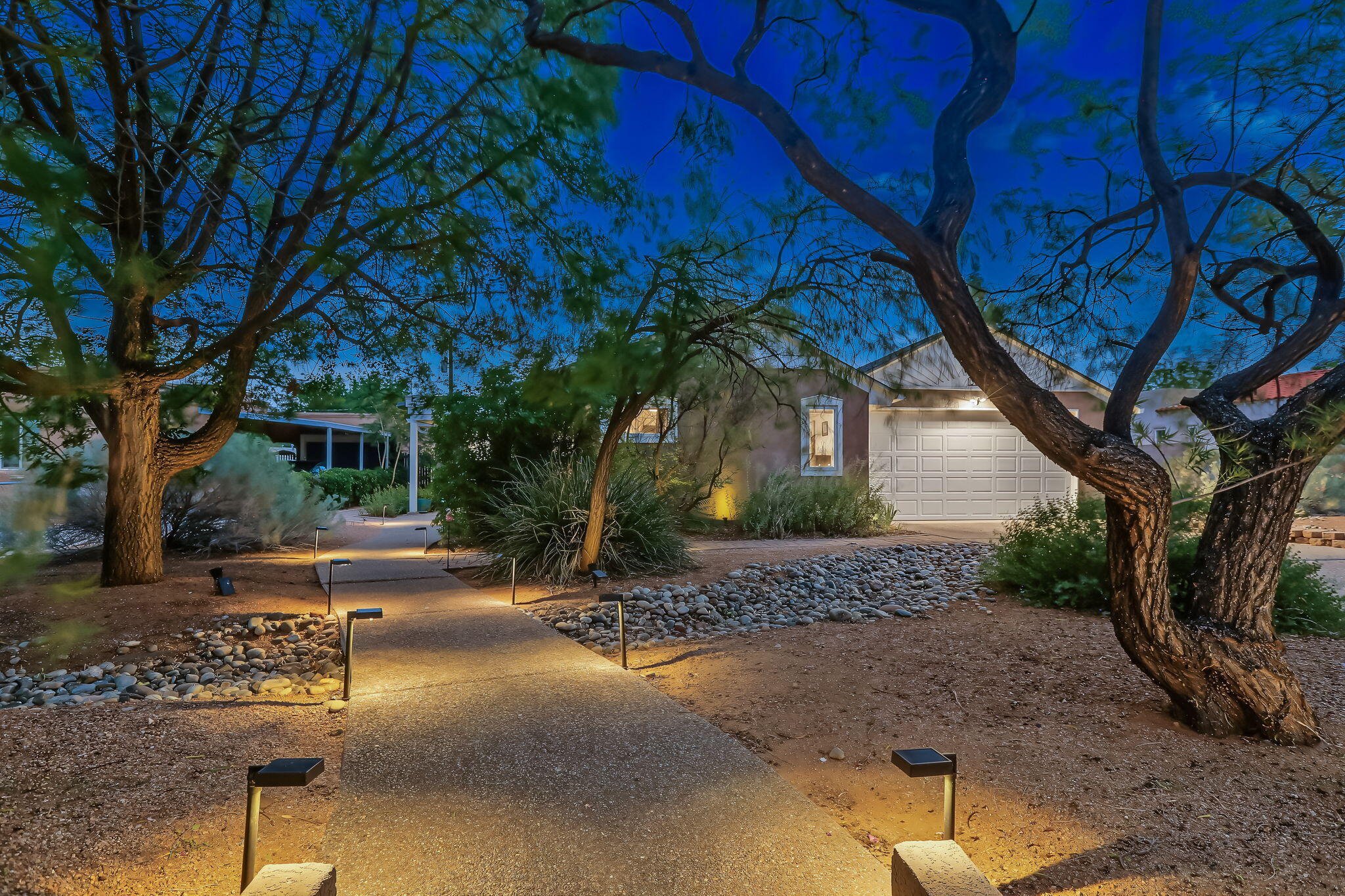 1008 Parkland Place SE, Albuquerque, NM 87108