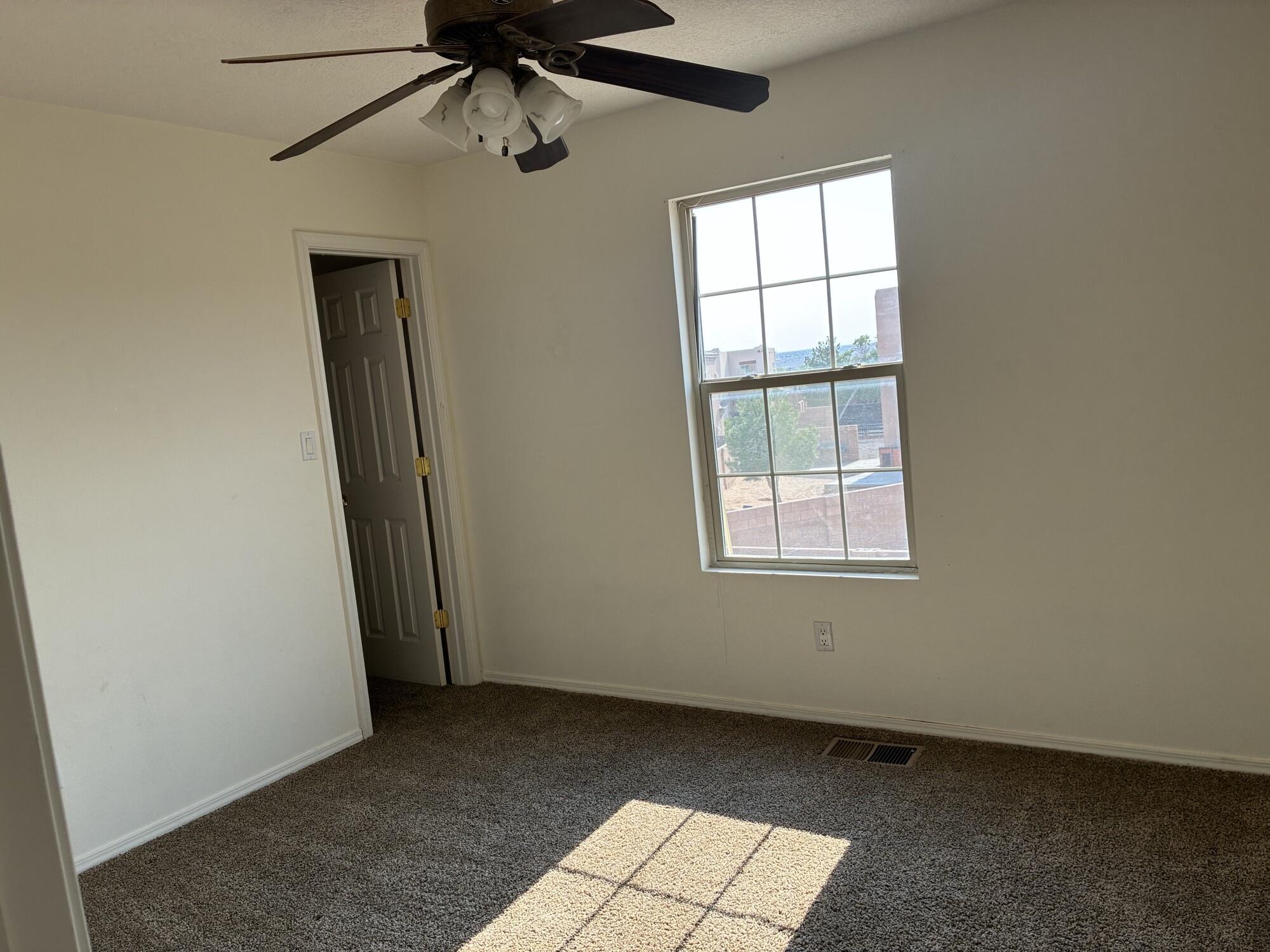 Photo 9 — 1445 Isleta Court NE