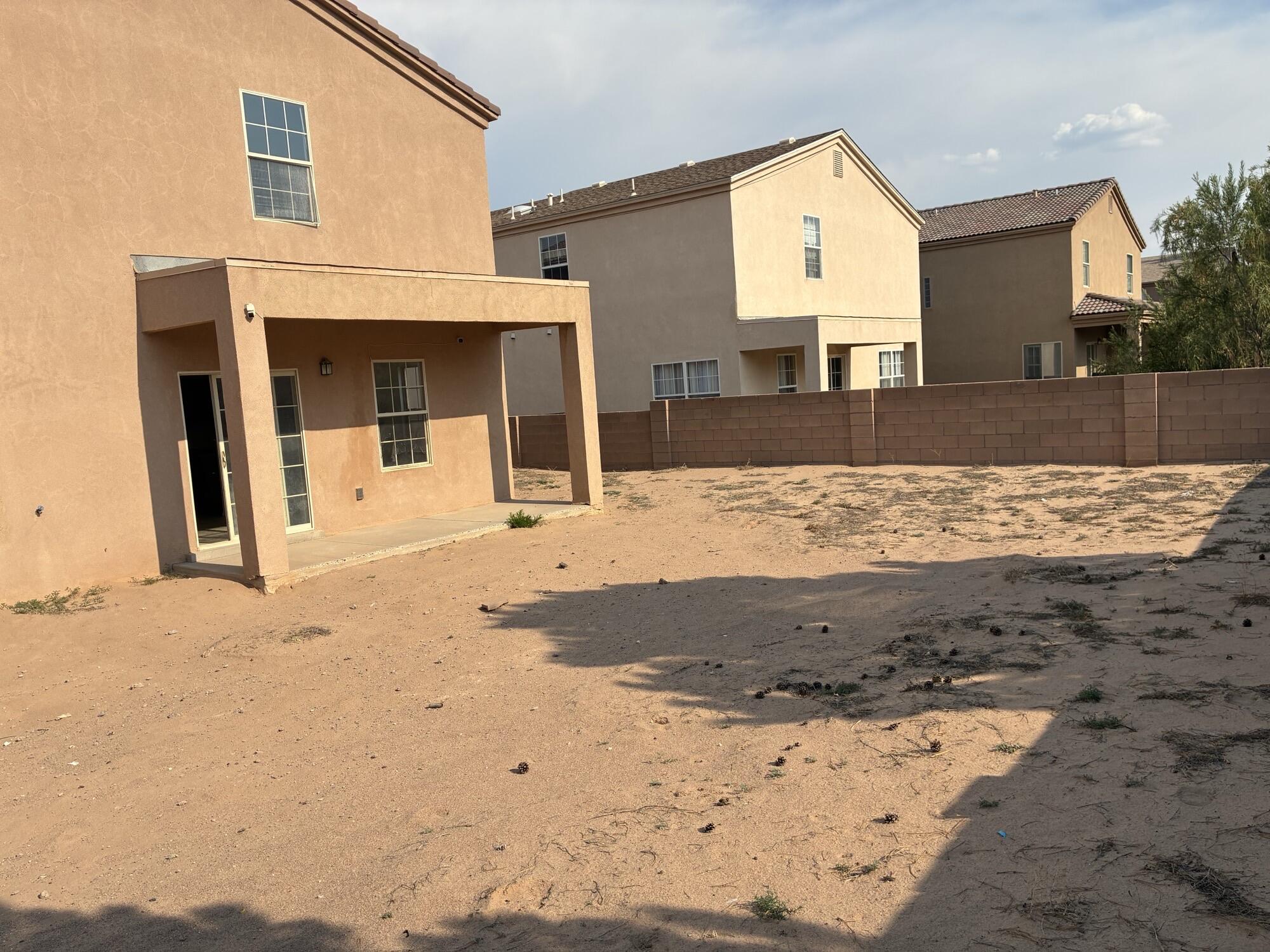 Photo 17 — 1445 Isleta Court NE