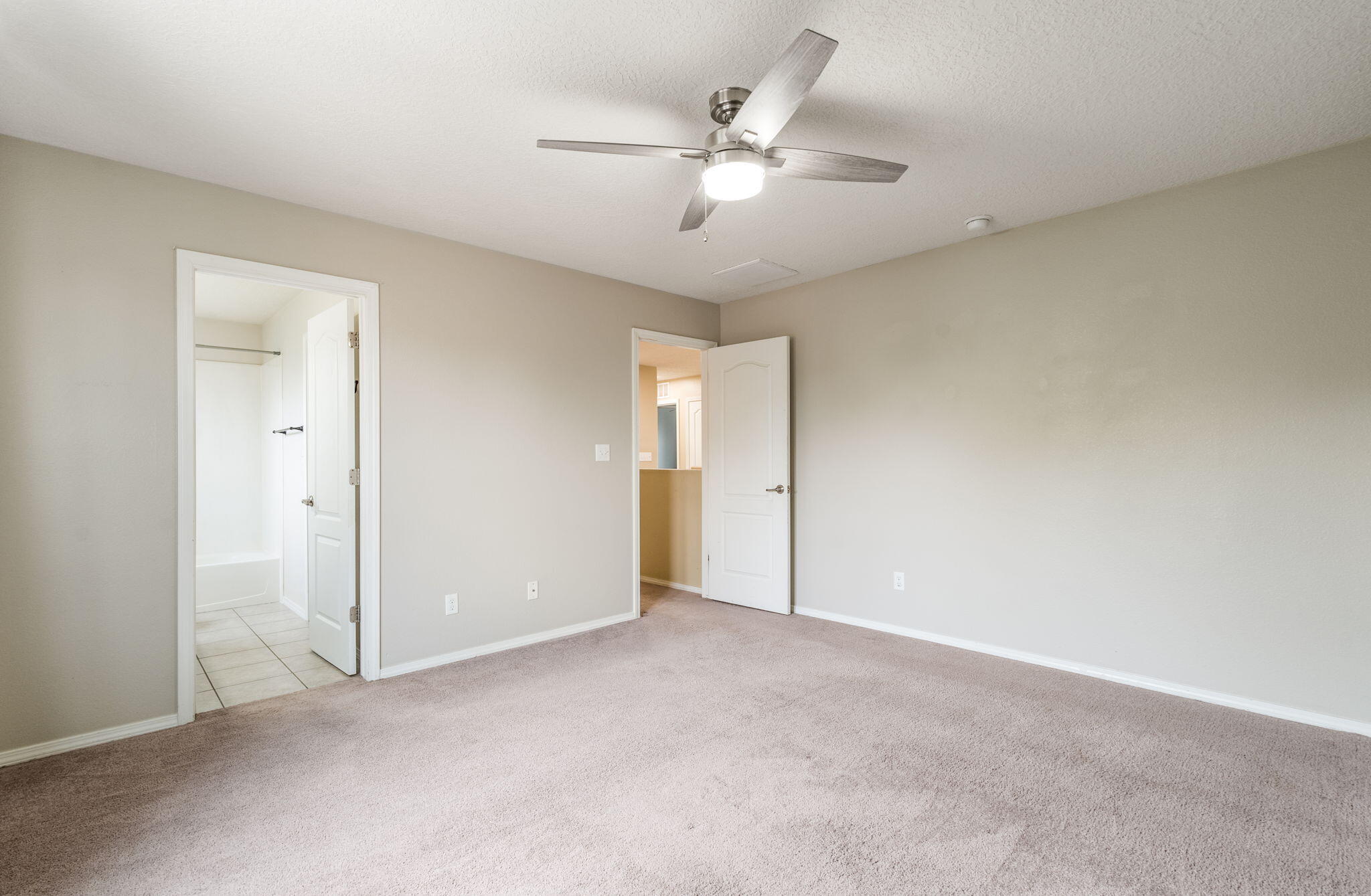 Photo 19 — 1014 El Prado Street NW