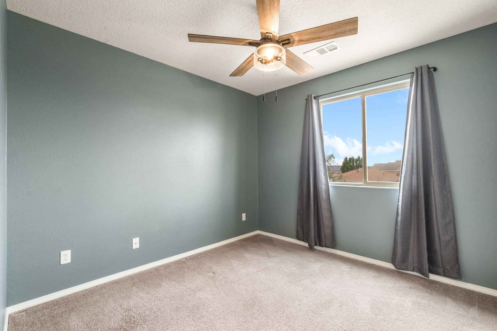 Photo 13 — 1014 El Prado Street NW