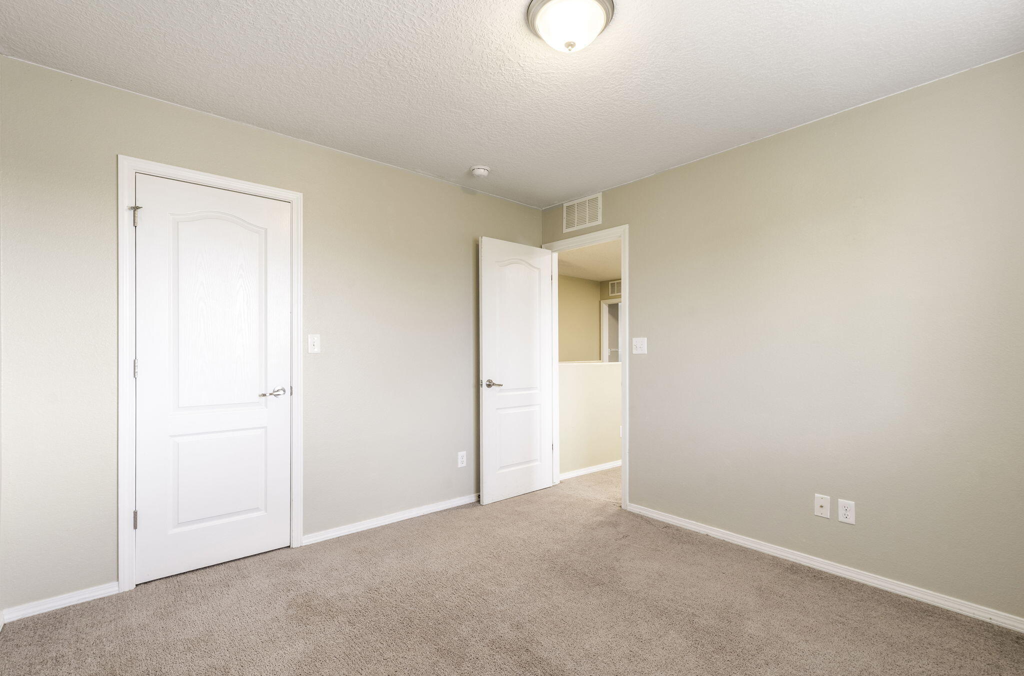 Photo 11 — 1014 El Prado Street NW