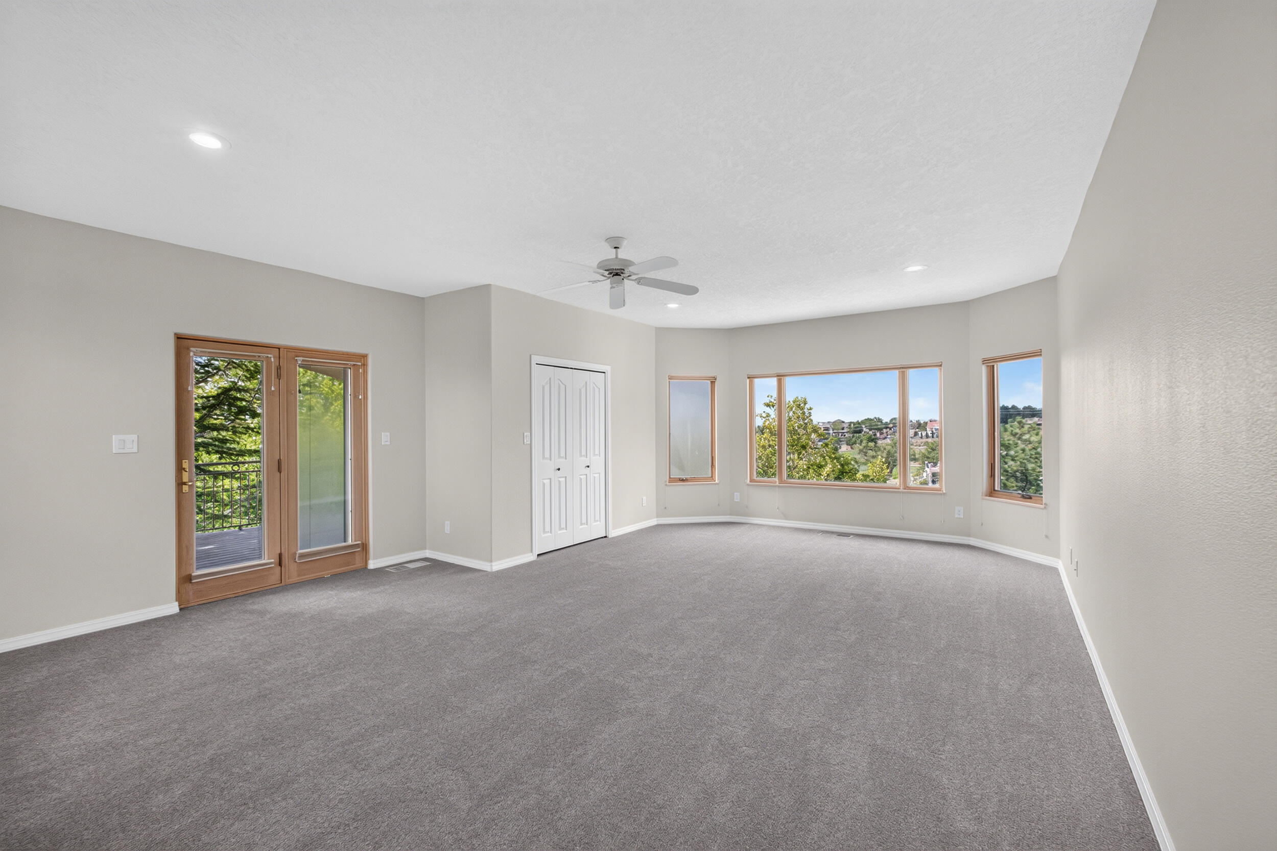 Photo 4 — 11127 Inverness Court NE