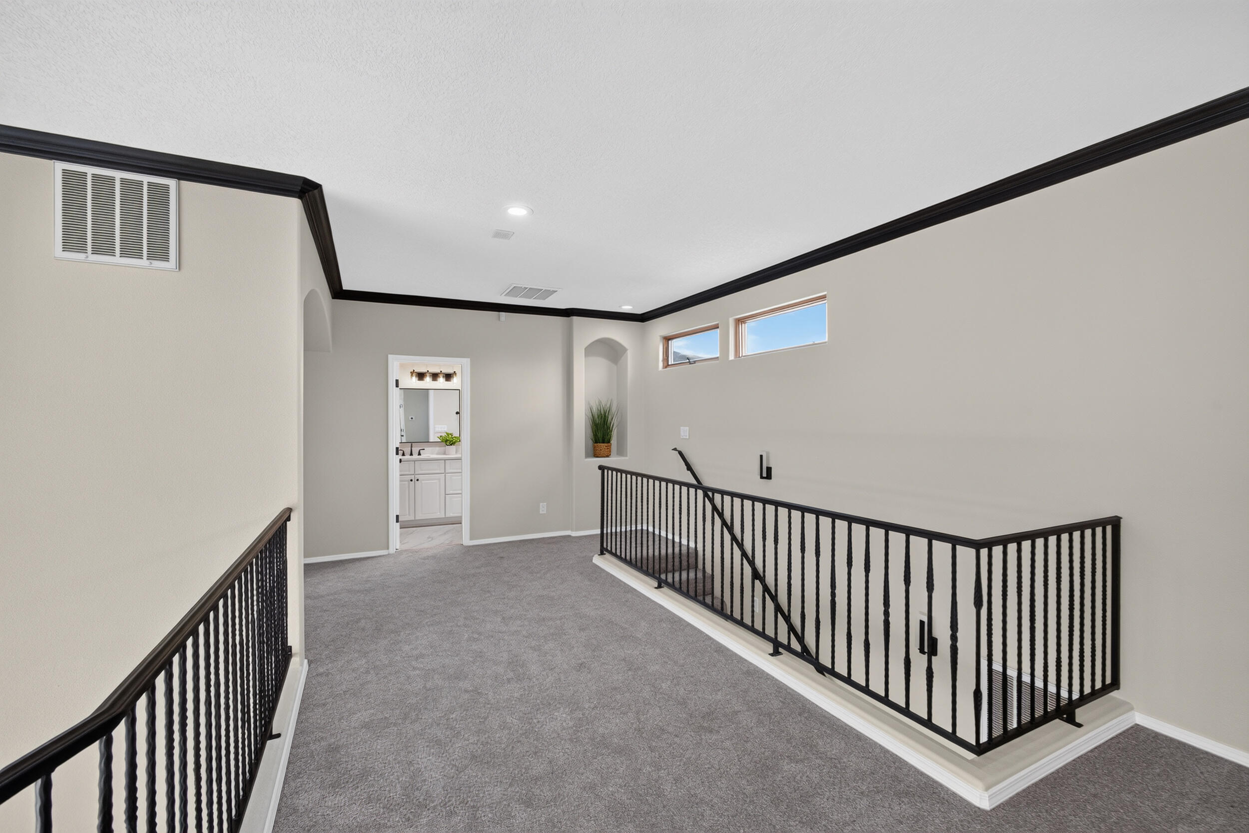Photo 6 — 11127 Inverness Court NE