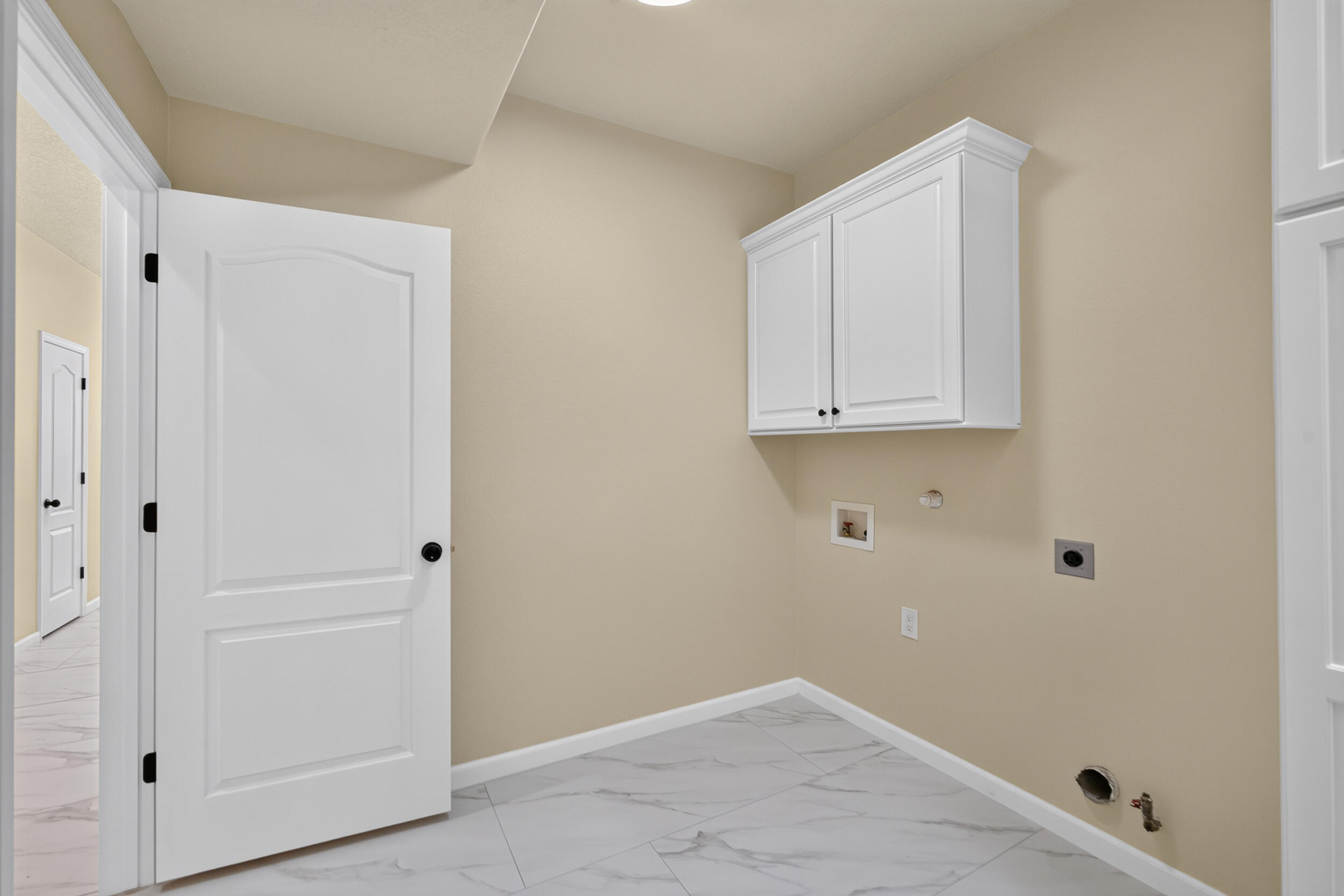 Photo 18 — 11127 Inverness Court NE