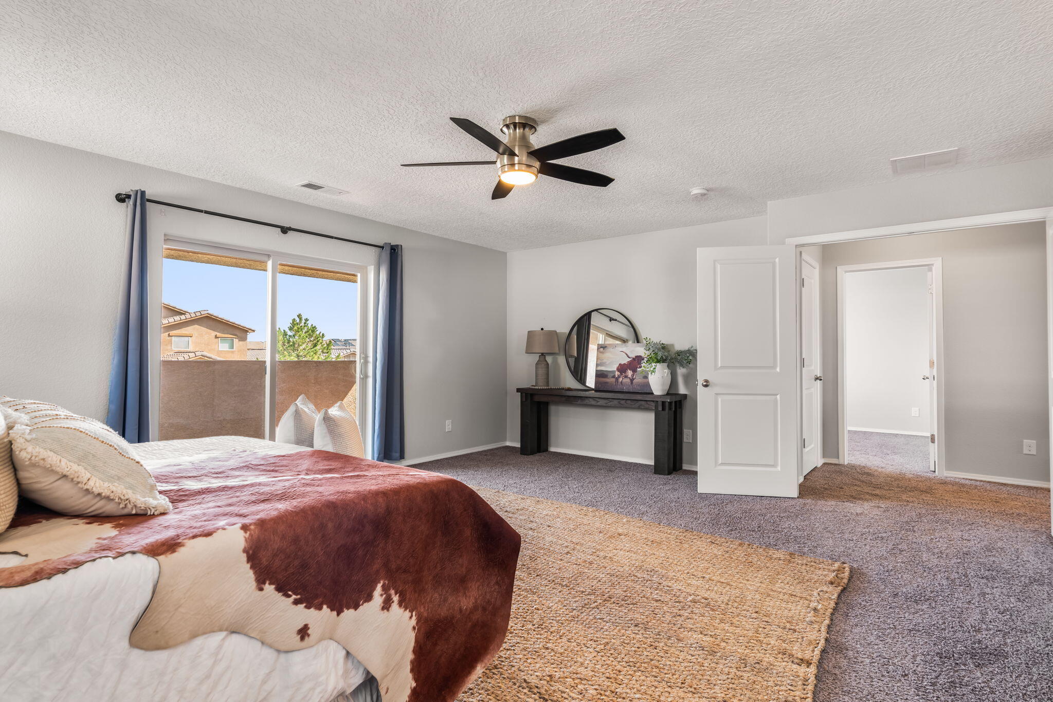 Photo 4 — 6948 Tombstone Road NW