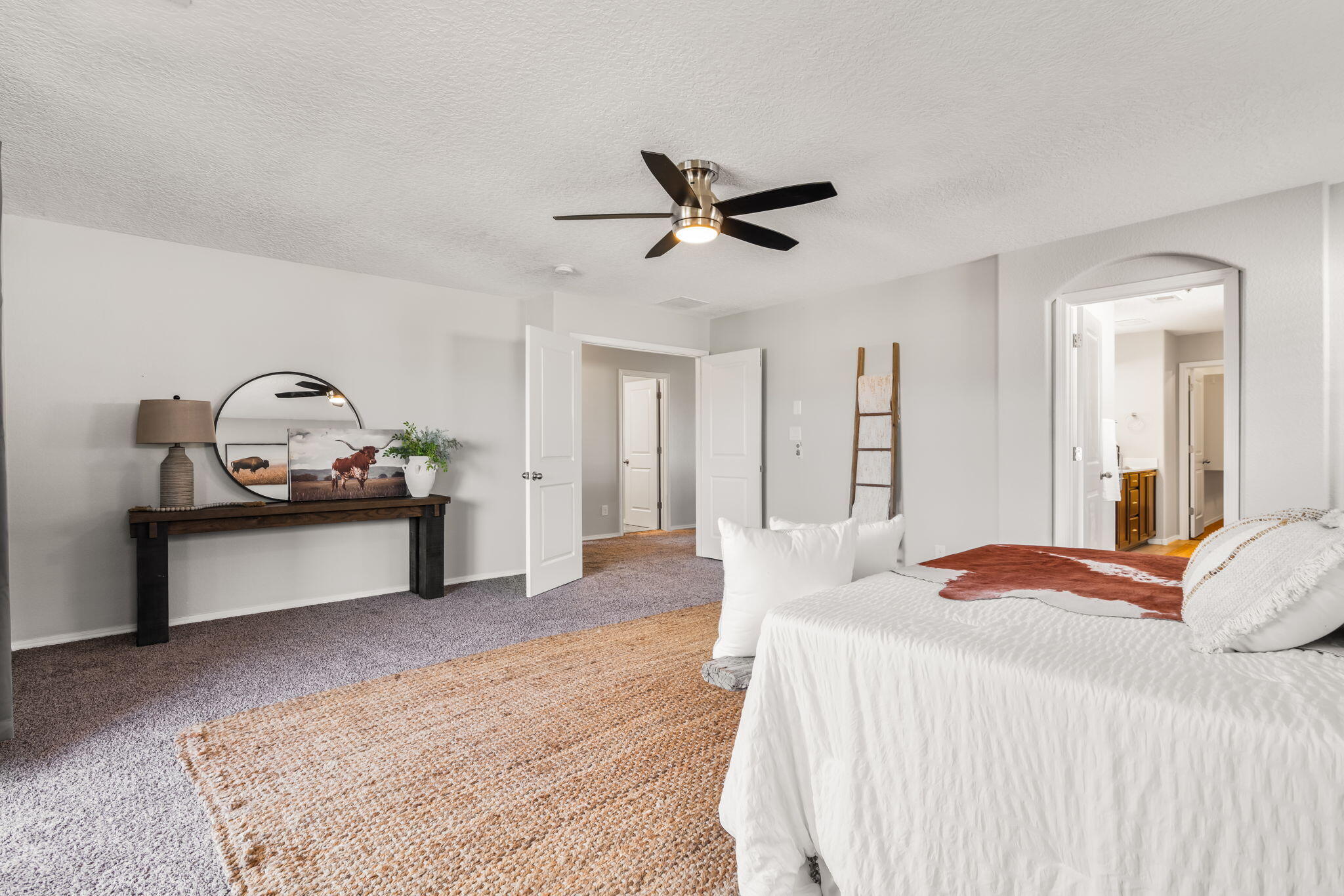 Photo 5 — 6948 Tombstone Road NW