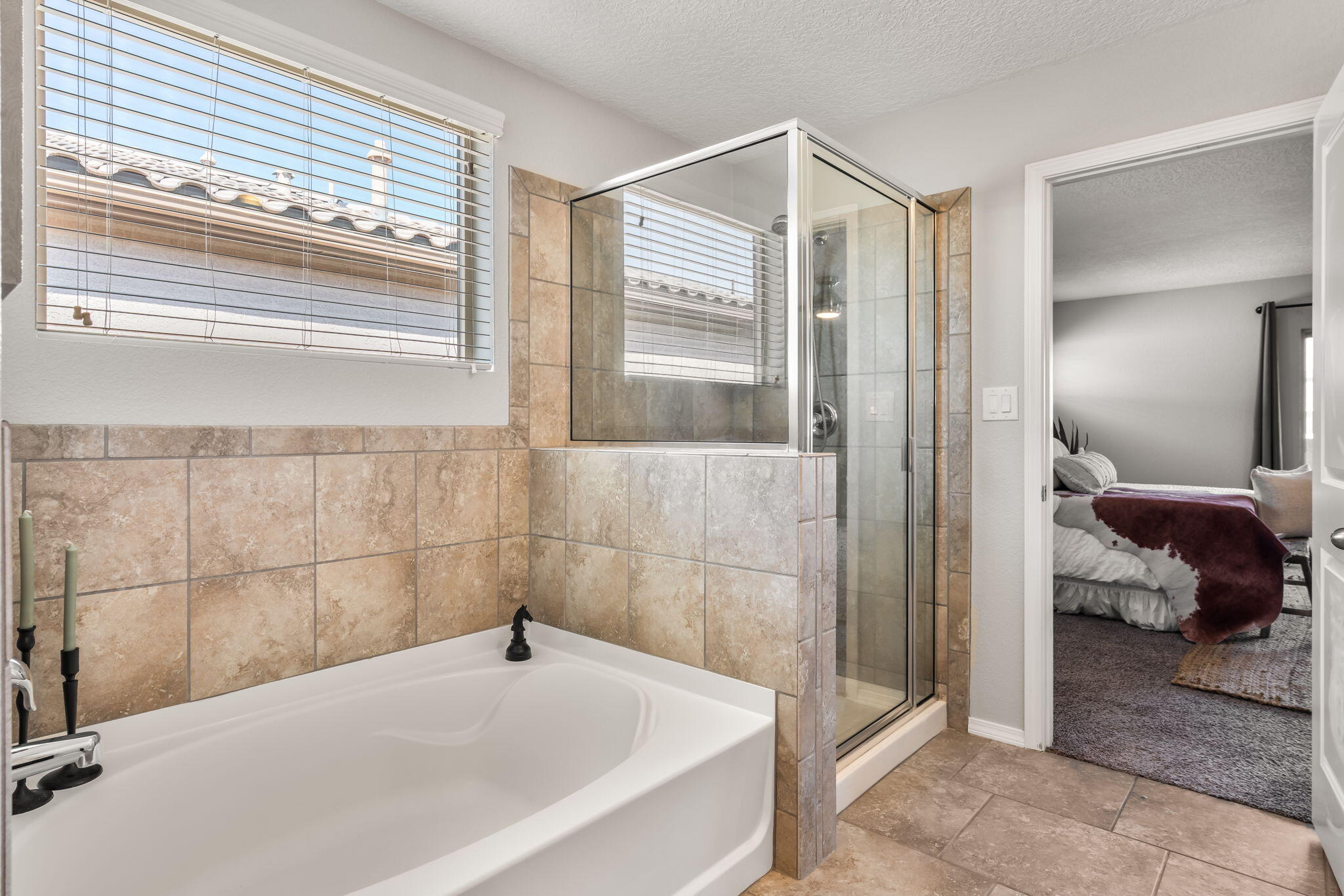 Photo 9 — 6948 Tombstone Road NW