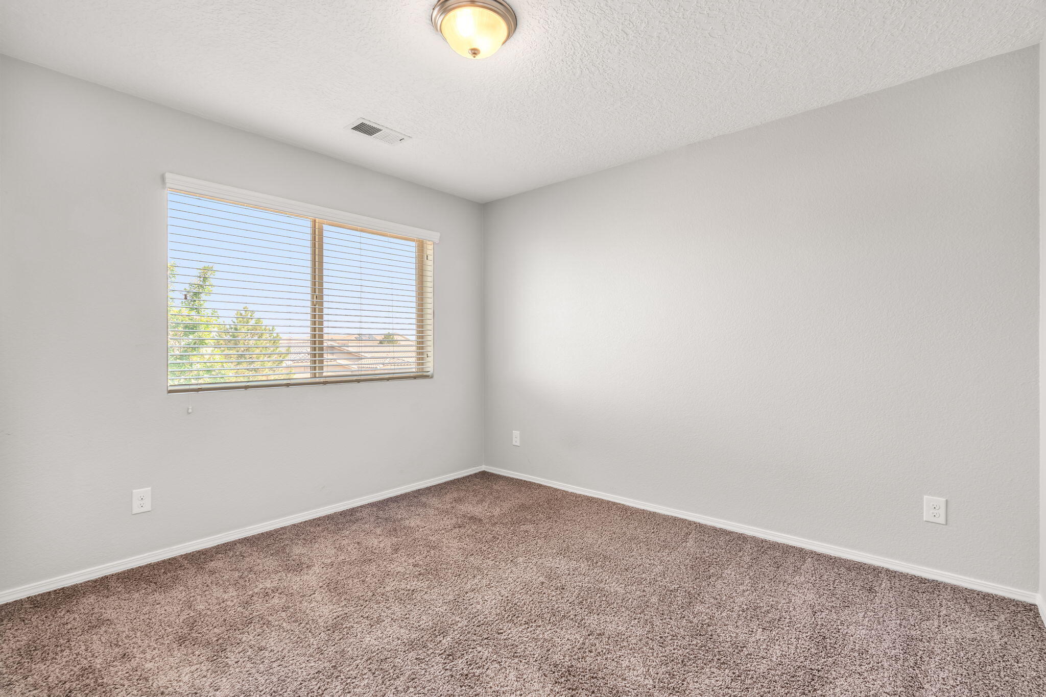 Photo 12 — 6948 Tombstone Road NW