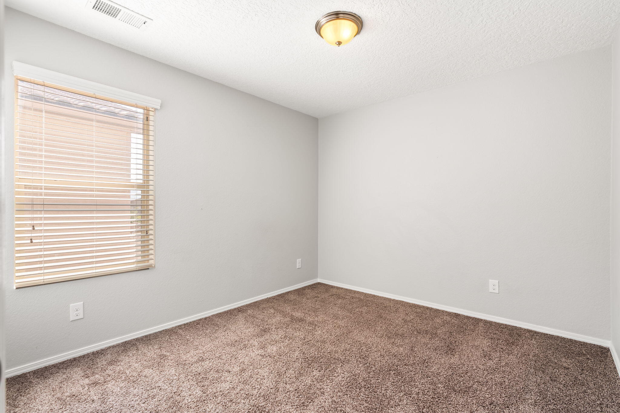 Photo 17 — 6948 Tombstone Road NW